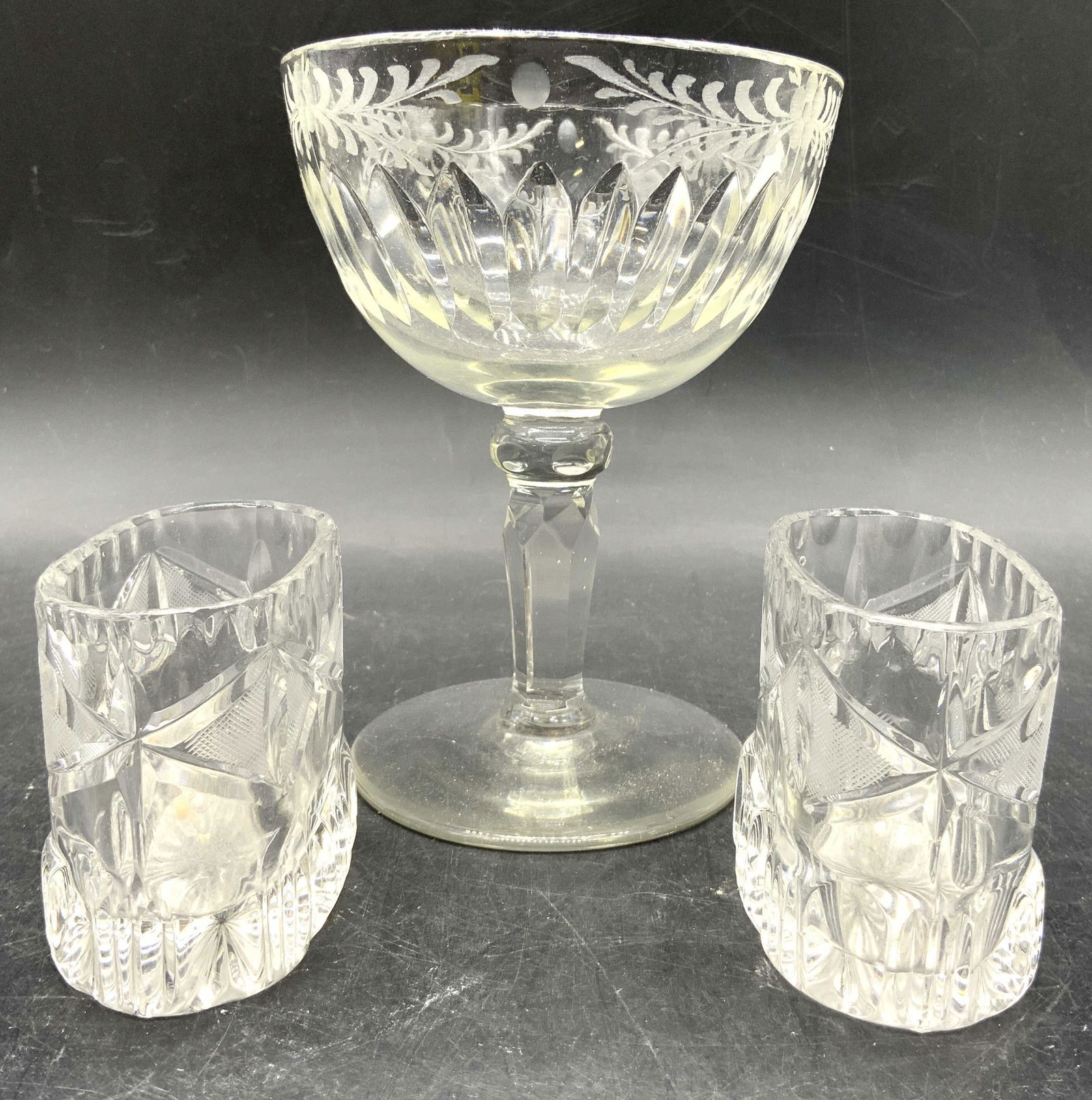 Lot 3 Cut Crystal Pedestal Dish & Salt Cellars (1 of 7)