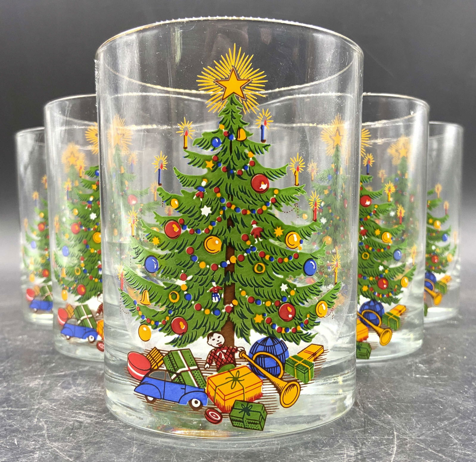 Set 6 Glass Christmas Cocktail Glasses (1 of 6)