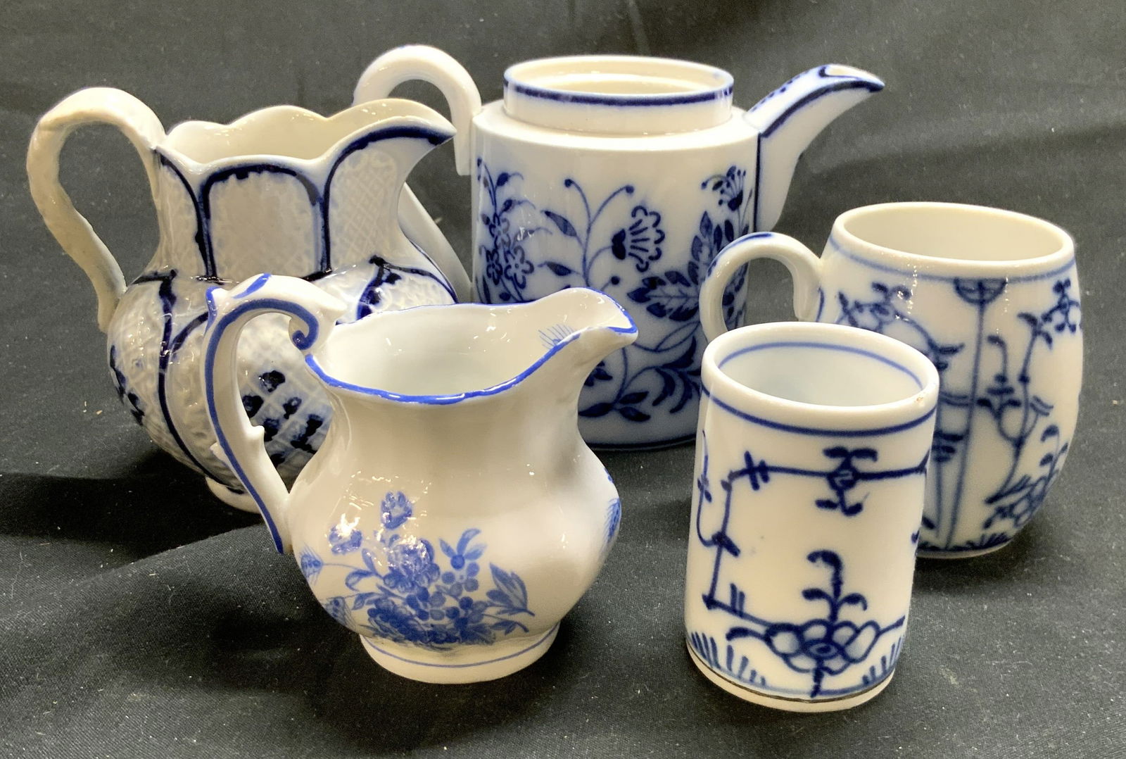 Lot5 Porc Tableware ROYAL CROWN Czech, Grmny &More (1 of 8)