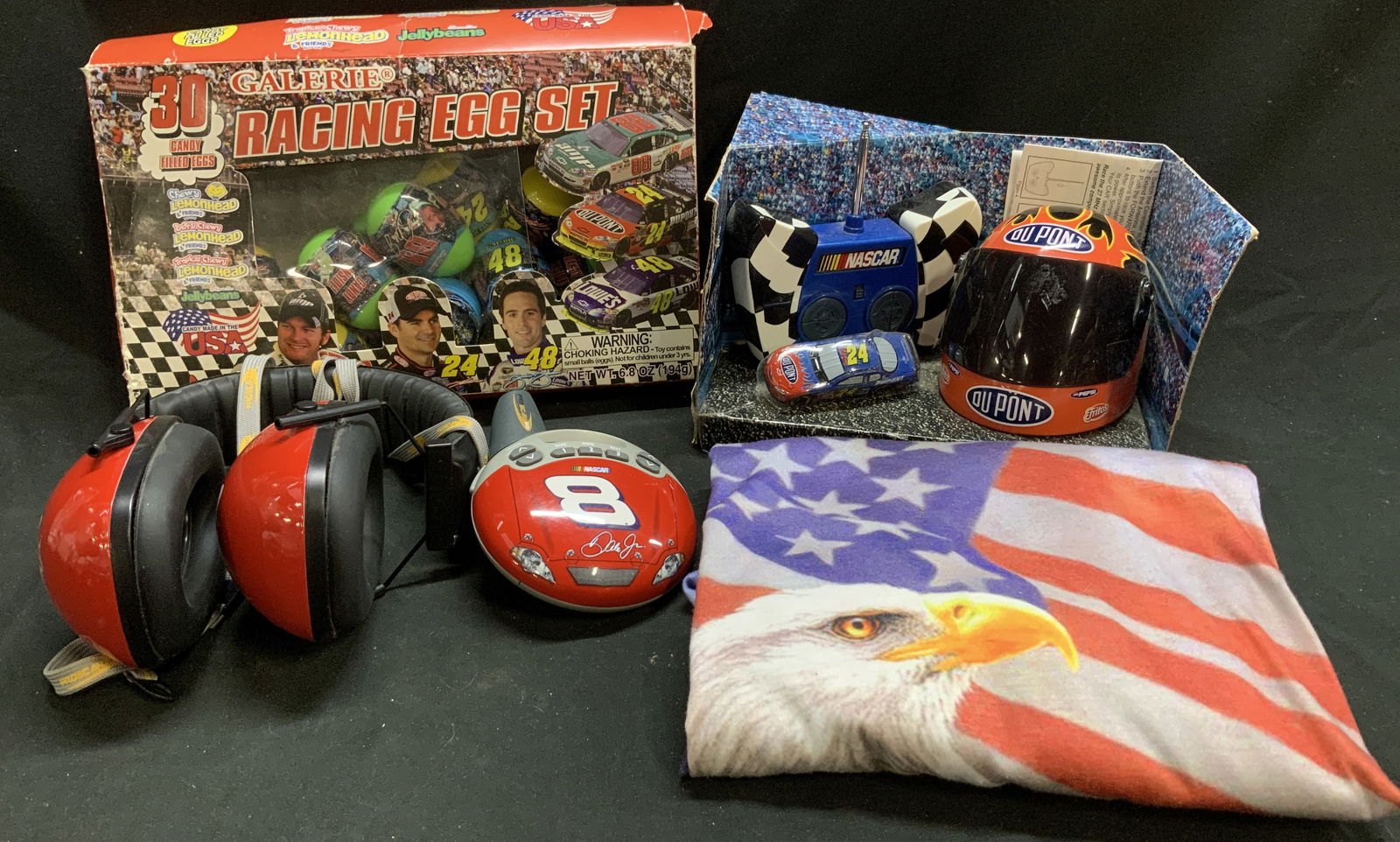 Lot 4 Assorted NASCAR Collectibles GALERIE+ (1 of 12)