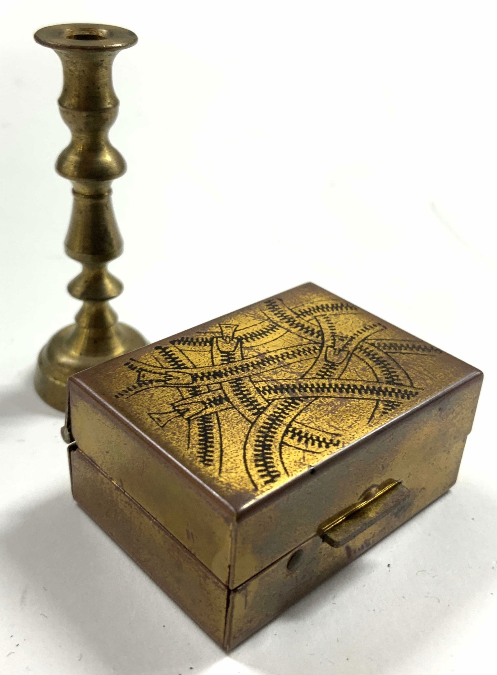 Lot 2 Vntg Mini Brass Candlestick & Trinket Box (1 of 6)