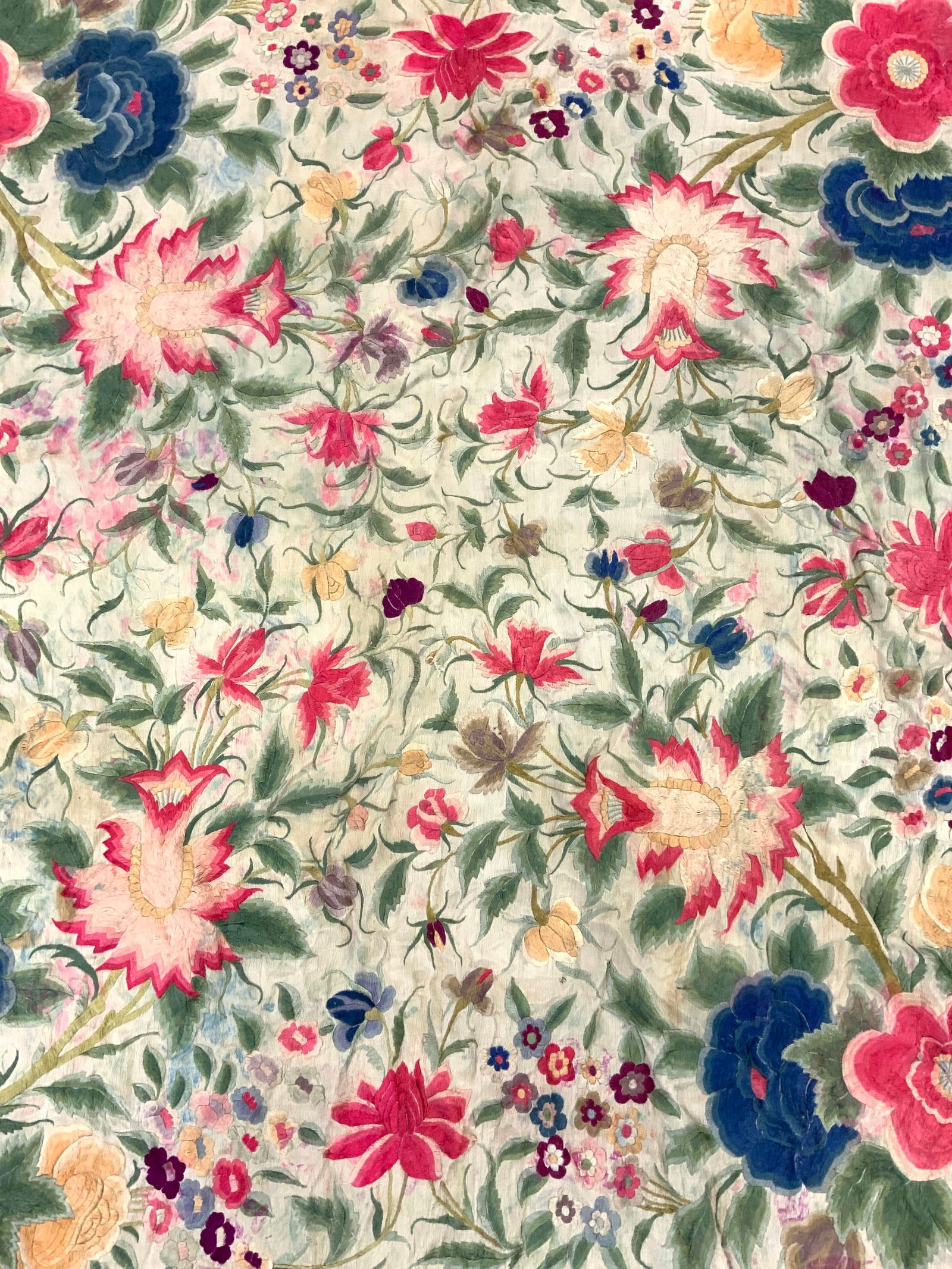 Antq Chinese Silk Embroidered Manila Shawl (1 of 7)