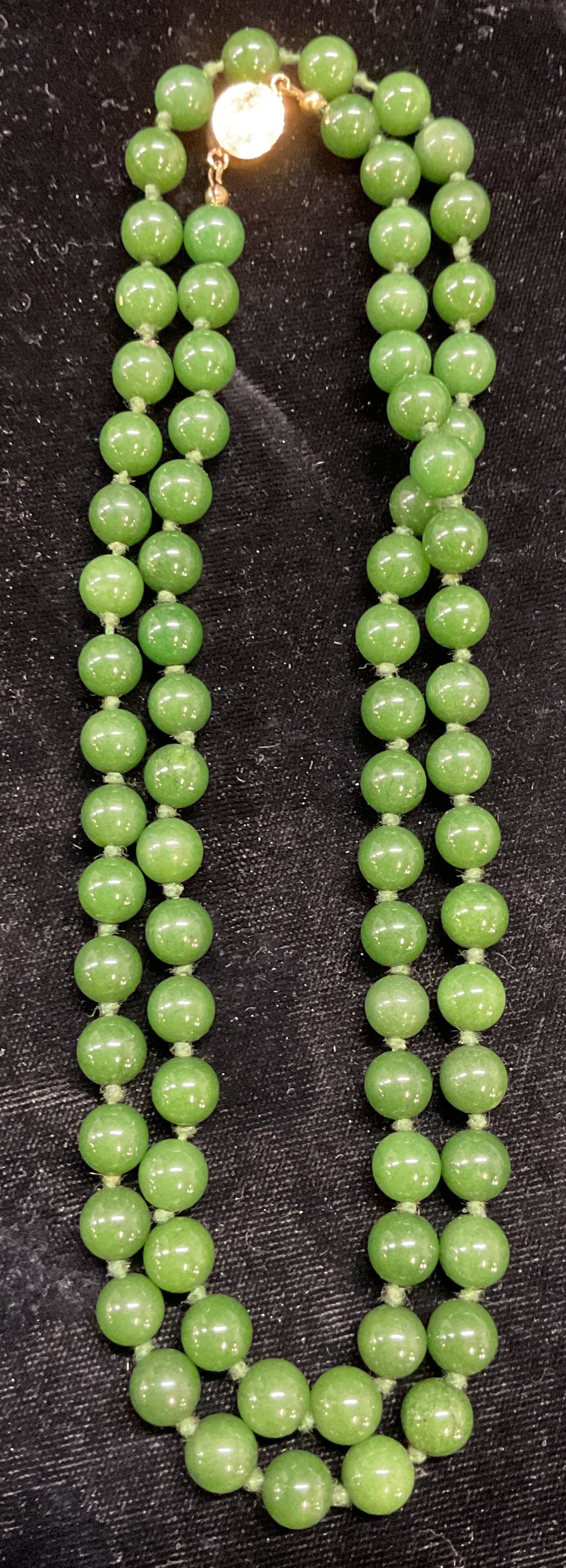 Vintage Jade Beaded Necklace (1 of 6)