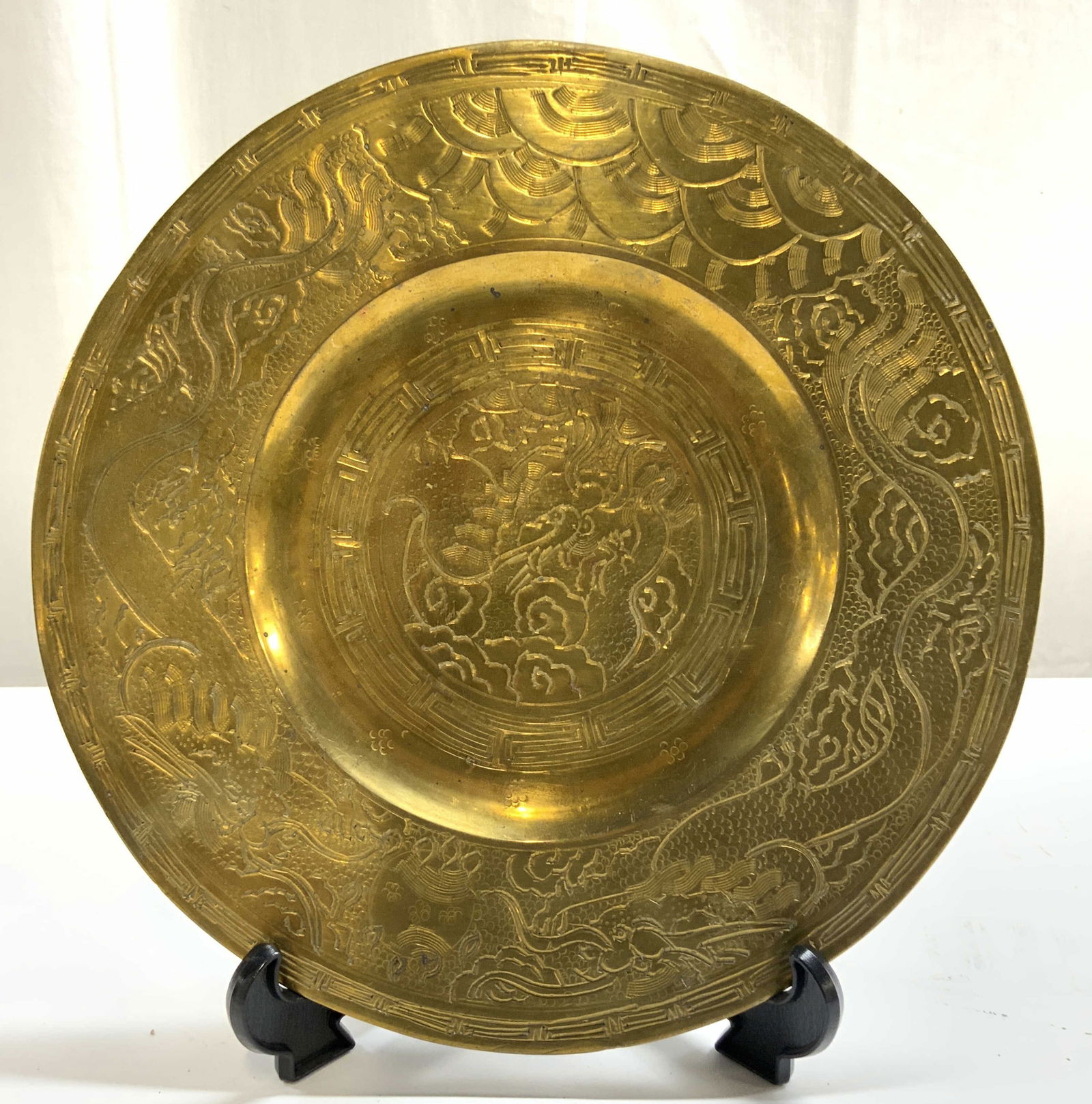 Vintage Asian Brass Relief Wall Plate 10.25in (1 of 8)