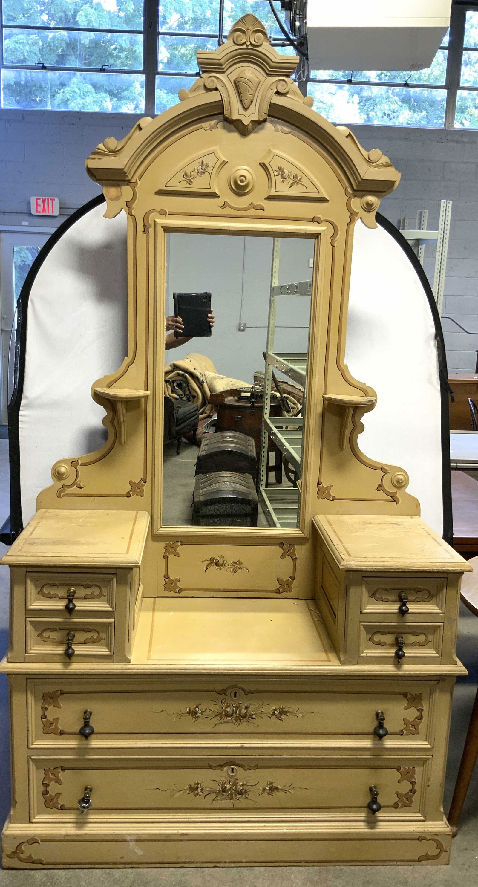 Vtg Amish Wood Chest Of Drawer Vanity Bed Rm 96in: Chest appears to be vintage possibly antique. Piece is tan with sand and brown toned floral and leaf detail. Appears to be Amish. Piece has 6 drawers each with ebonized wood pulls & dovetailing. Struc