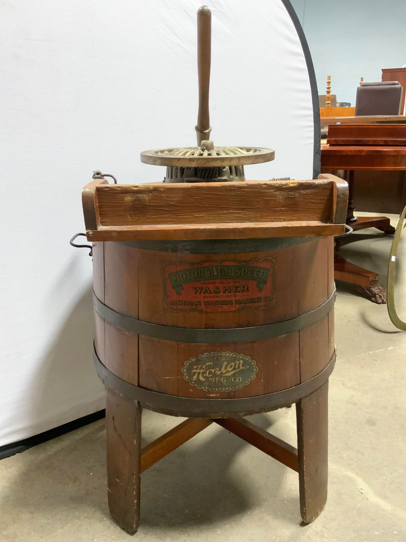 HORTON MFG CO Atq Wood Miracle Washer 46in USA (1 of 13)