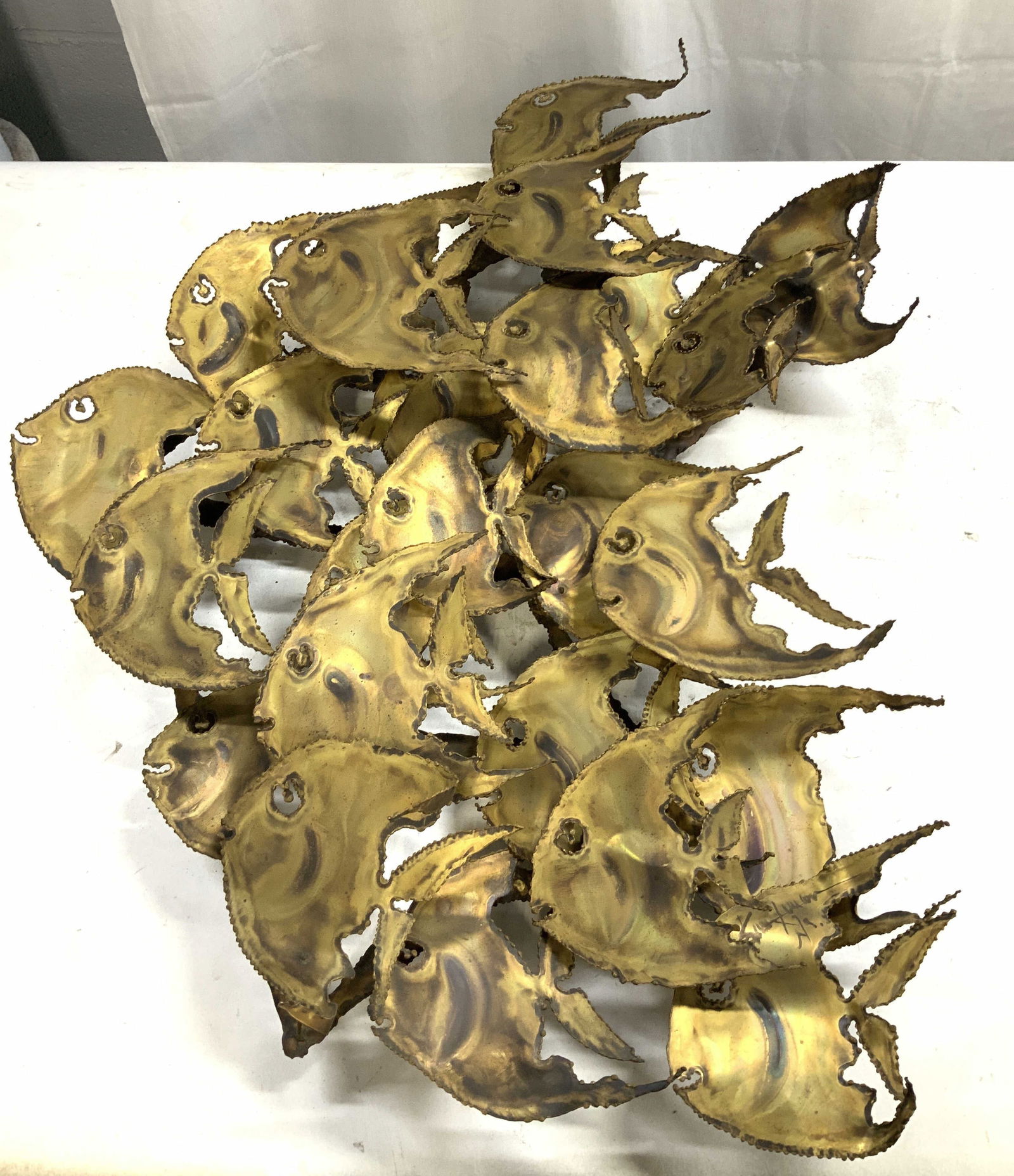 MCM SGND Curtis Jere Style Fish Hanging Sculpt29in (1 of 7)