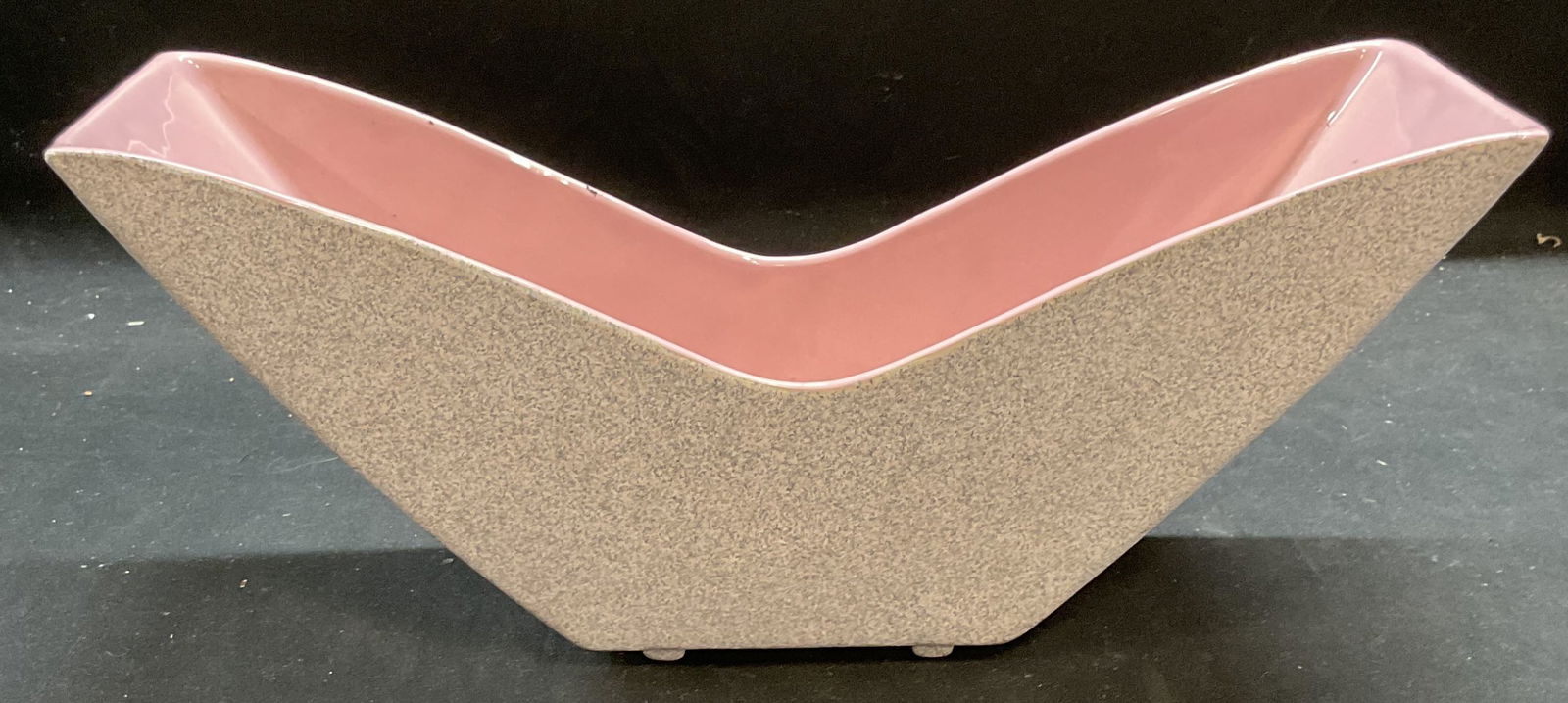 Vtg Shawnee Pottery Winged Planter USA 13in (1 of 6)