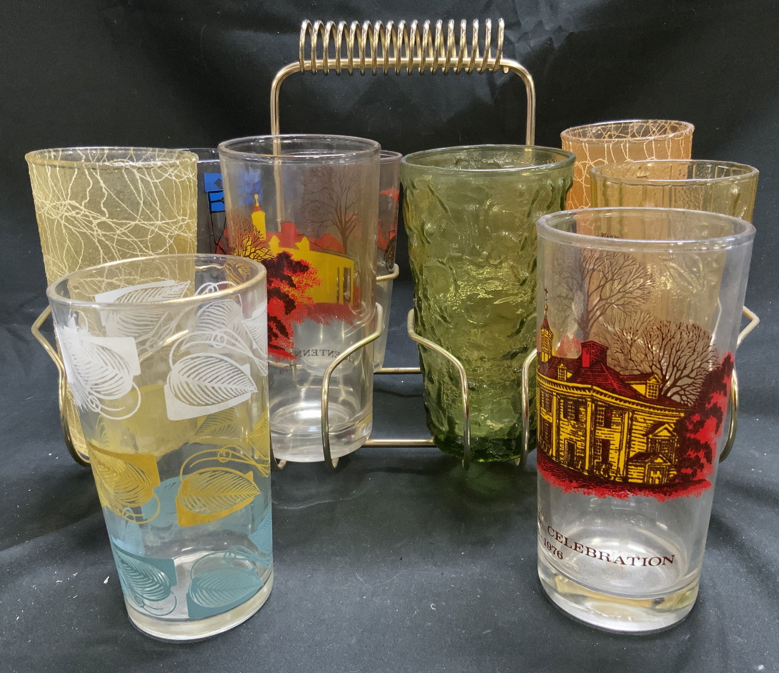 Lot 11 Assorted Gls Vessels & Glass Rack (1 of 10)