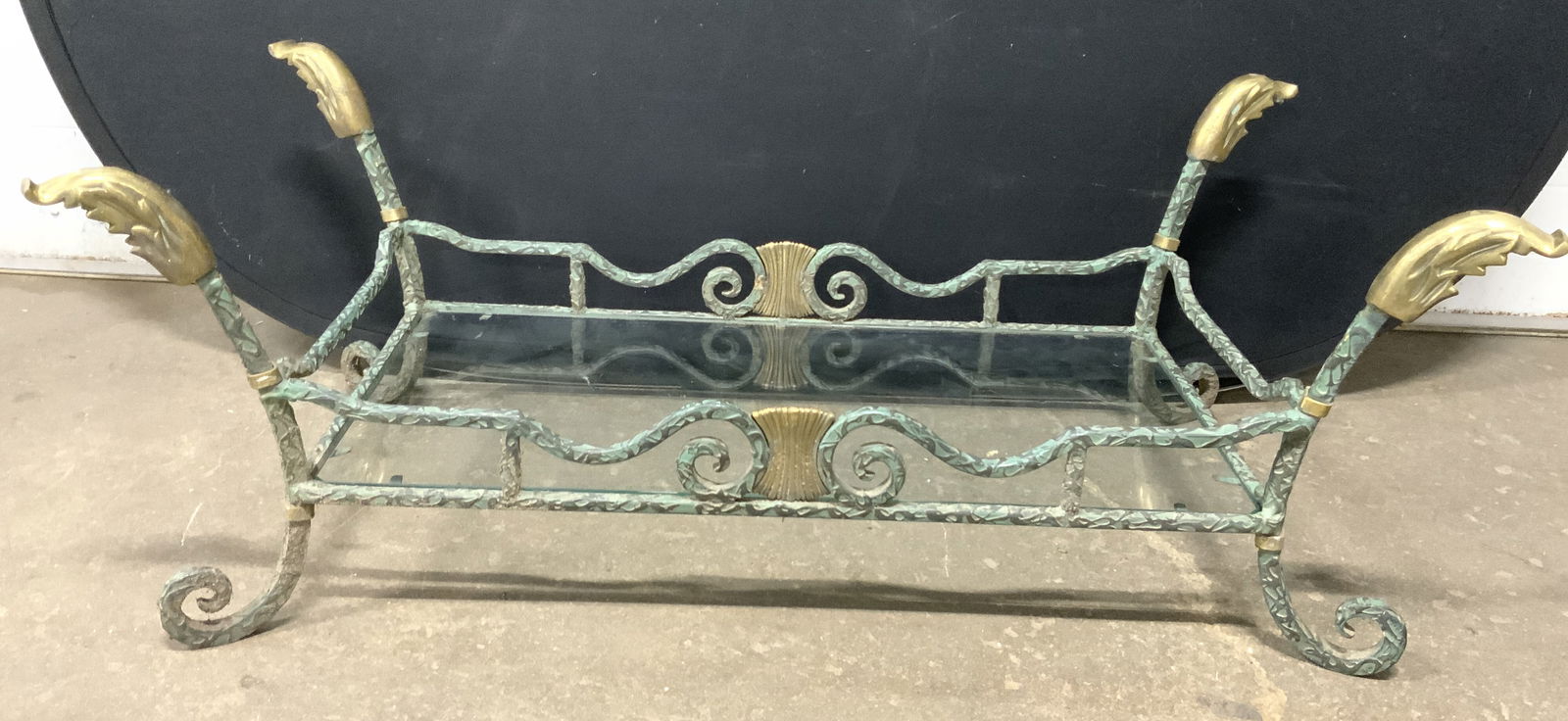 Vtg Hollywood Reg Iron & Brass Coffee Cocktail Tbl (1 of 9)