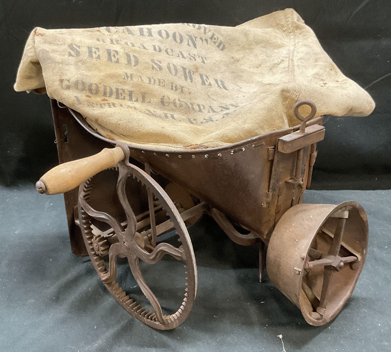 Antique Goodell Company Cahoon Seed Sower USA (1 of 7)