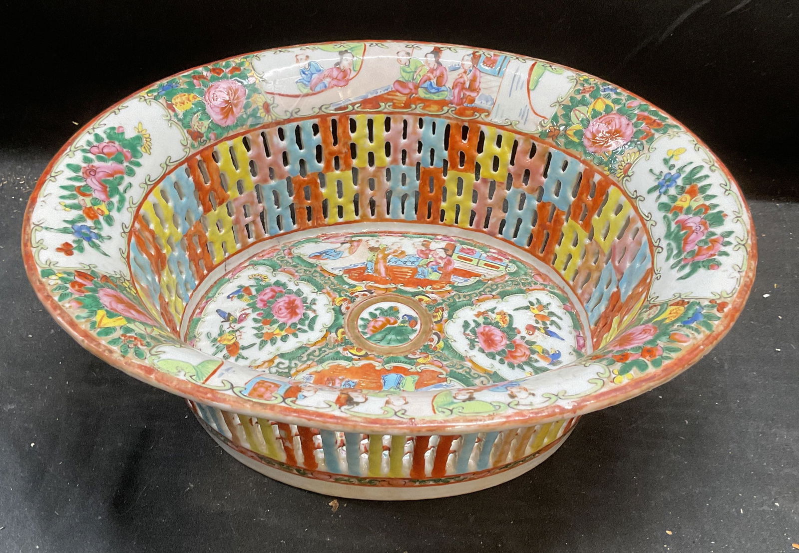 Antique Chinese Rose Medallion Porcelain Bowl (1 of 7)