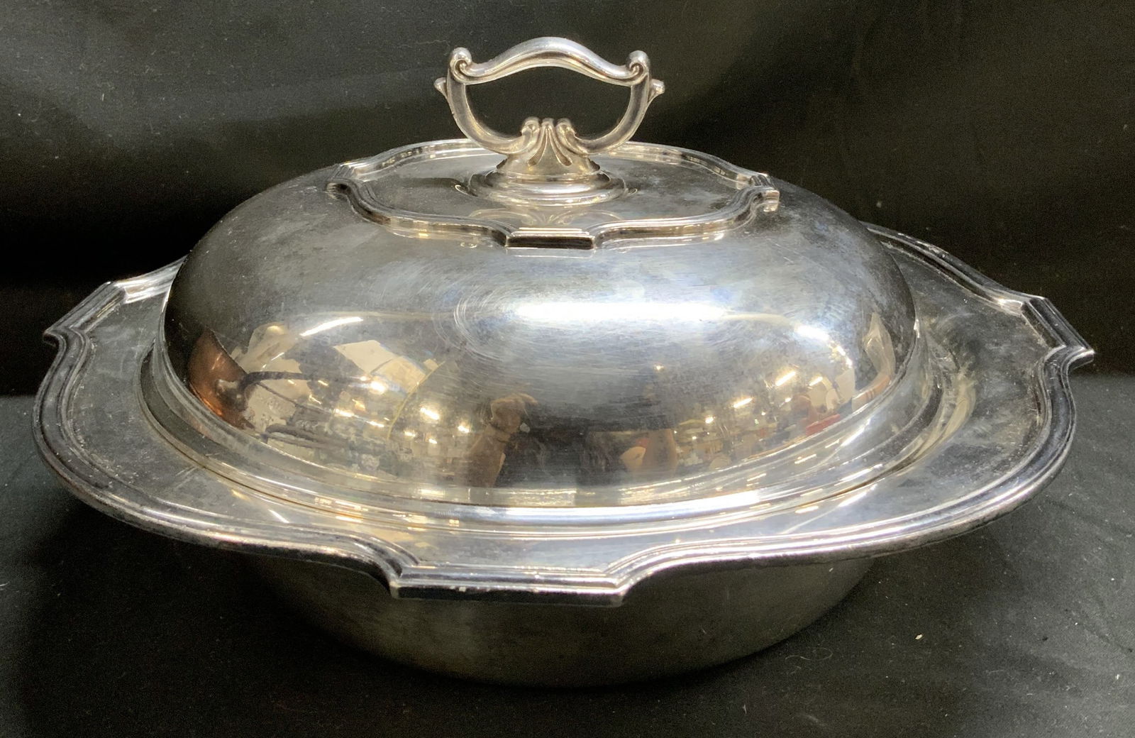 Antq L.B.C. Co Silver Plated Lidded Serving Dish (1 of 8)
