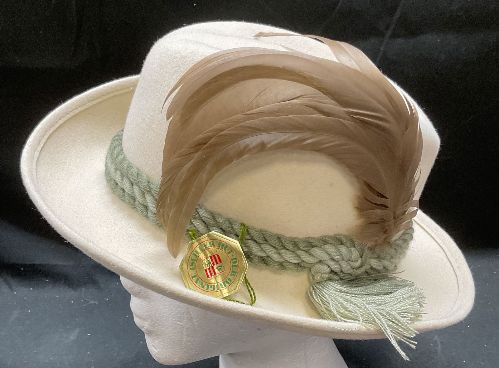 Vtg Ischler Hut White Wool Feather Hat NWT (1 of 6)