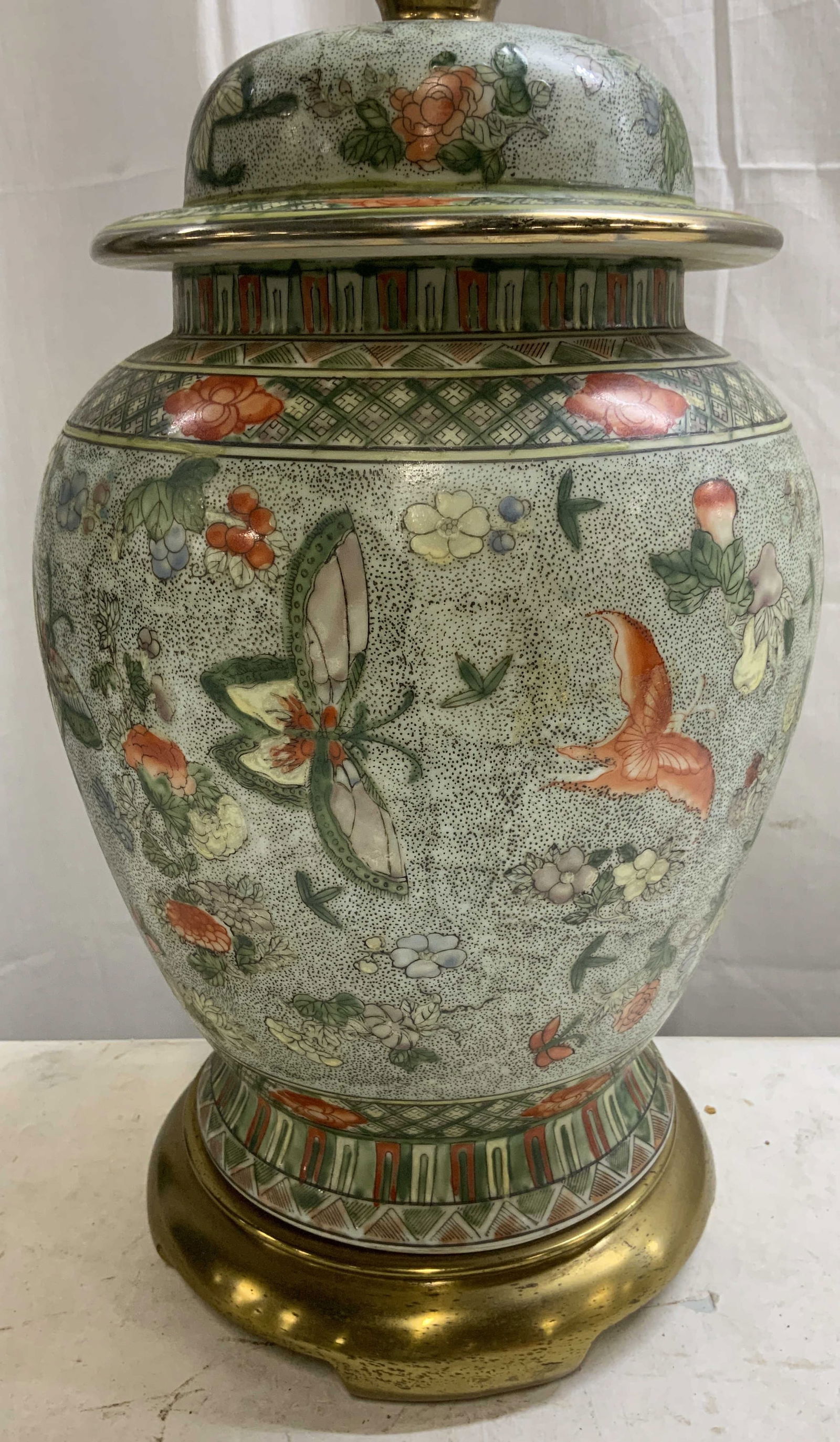 Vtg Hand Painted Asian Porcelain Table Lamp (1 of 9)