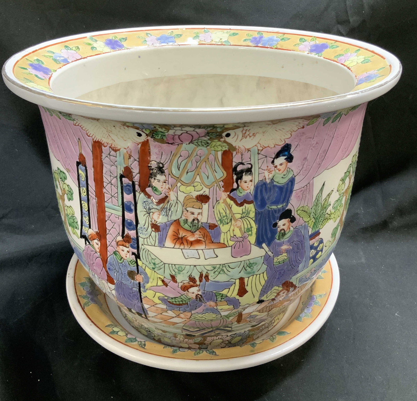 Vntg Hand Painted Chinese Porcelain Jardiniere: Vntg Hand Painted Chinese Porcelain Jardiniere Jardiniere/planter is porcelain material & features vibrant hand-painted motifs, including Chinese figures in traditional attire gathered together. Jardi