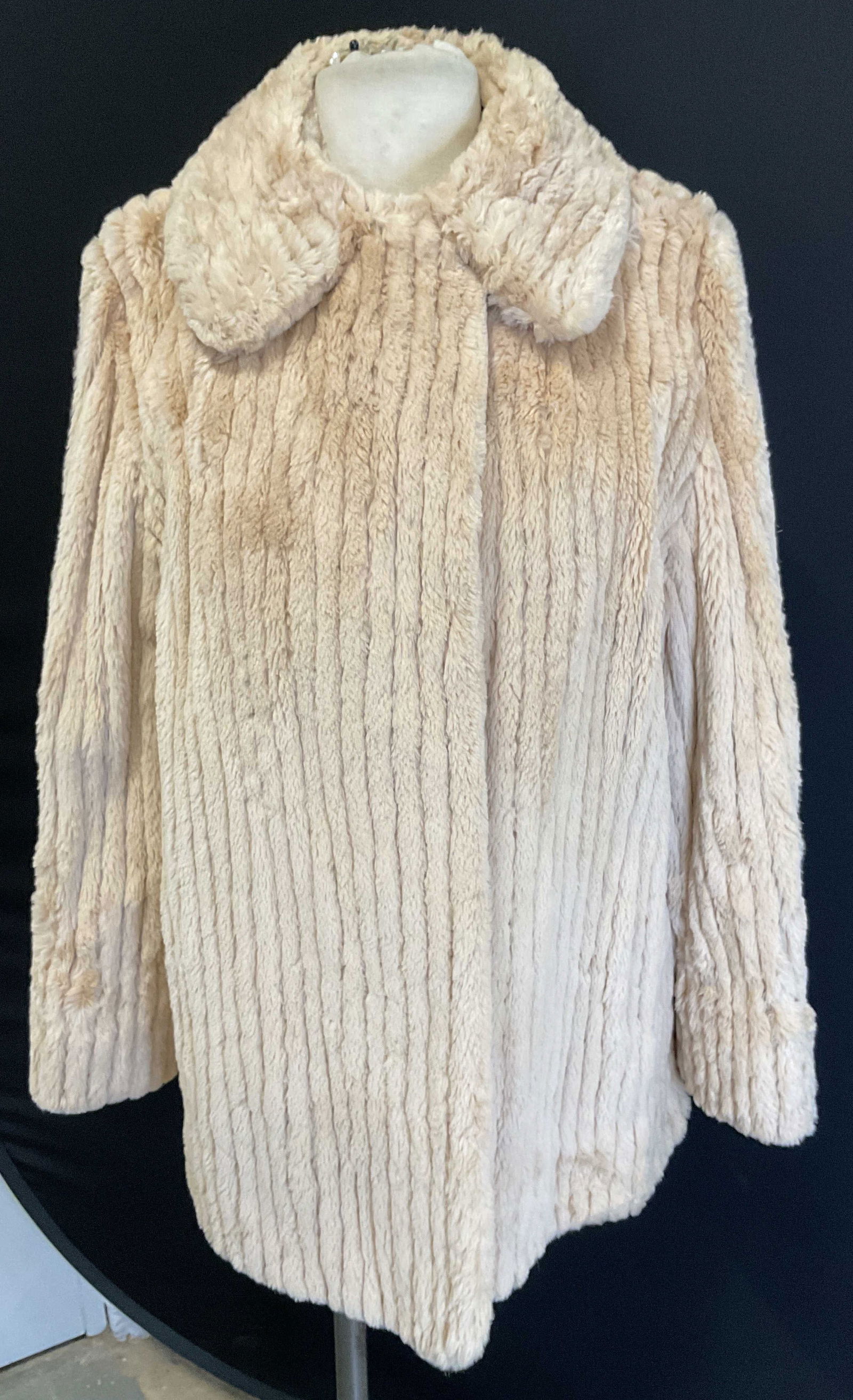 Vtg Oscar de la Renta Beige Sheared Fur Coat (1 of 7)