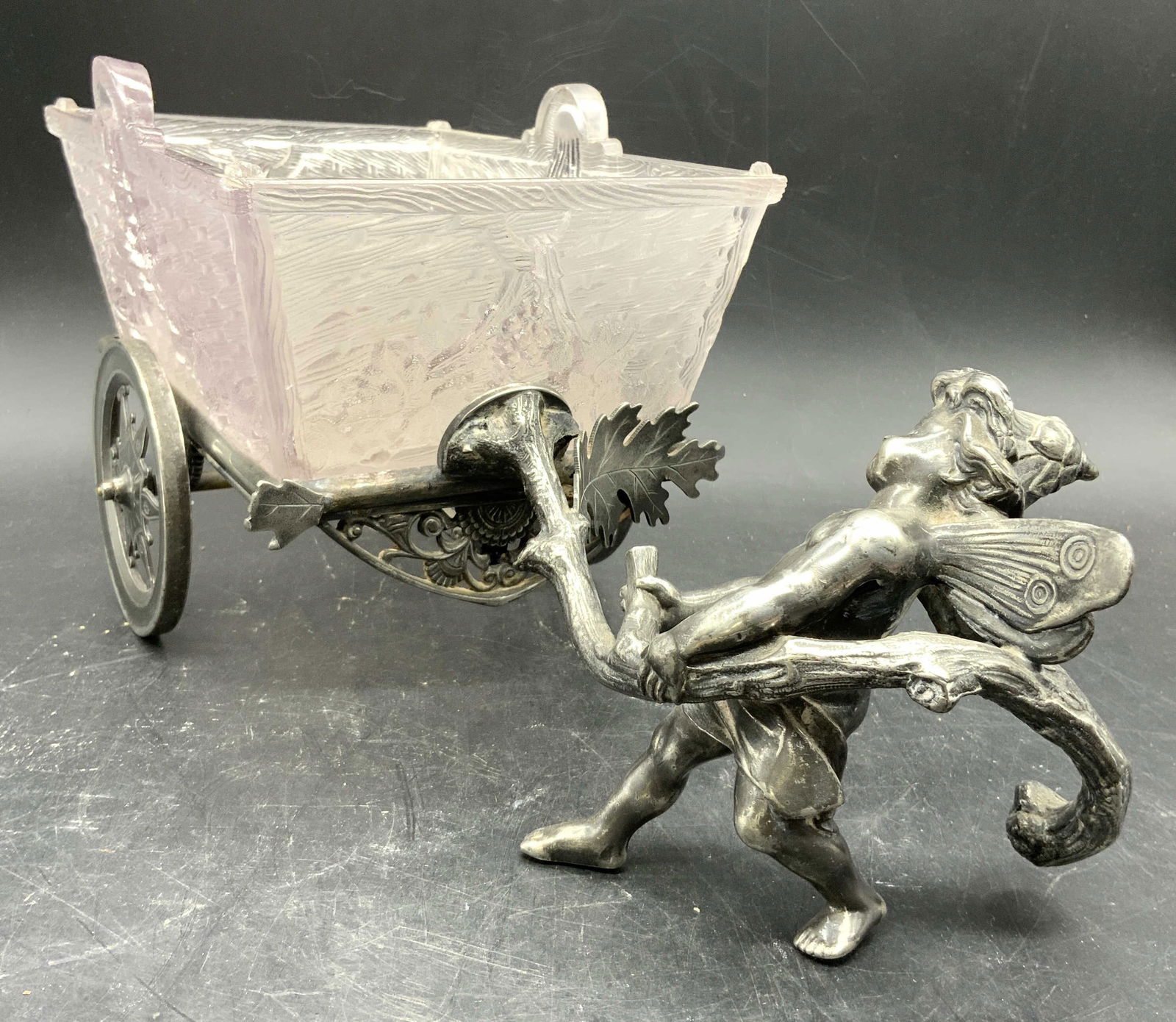 MERIDEN B CO Victorian Silv Pl Cherub Pulling Cart (1 of 10)