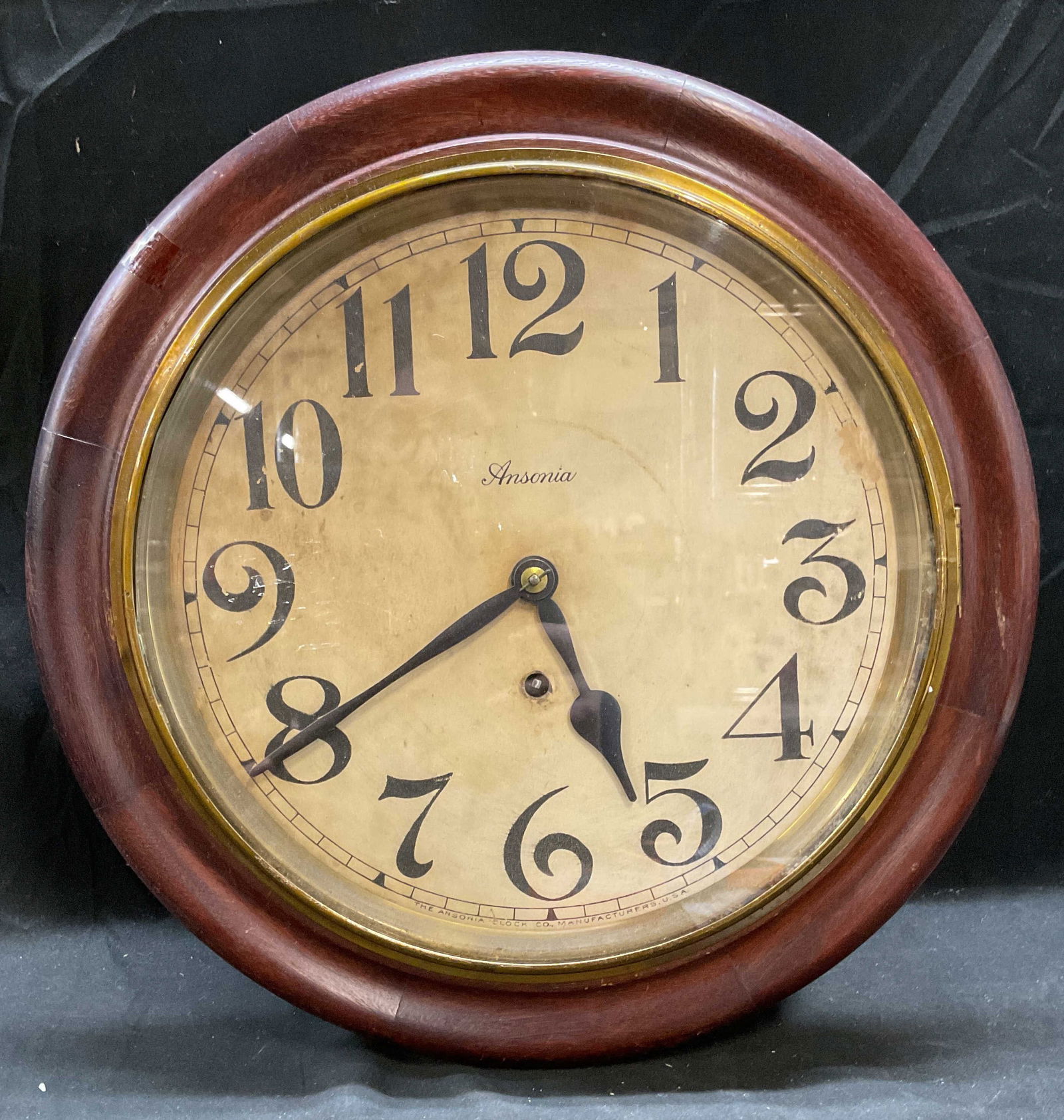 Vintage ANSONIA Wood Round Wall Clock USA (1 of 6)
