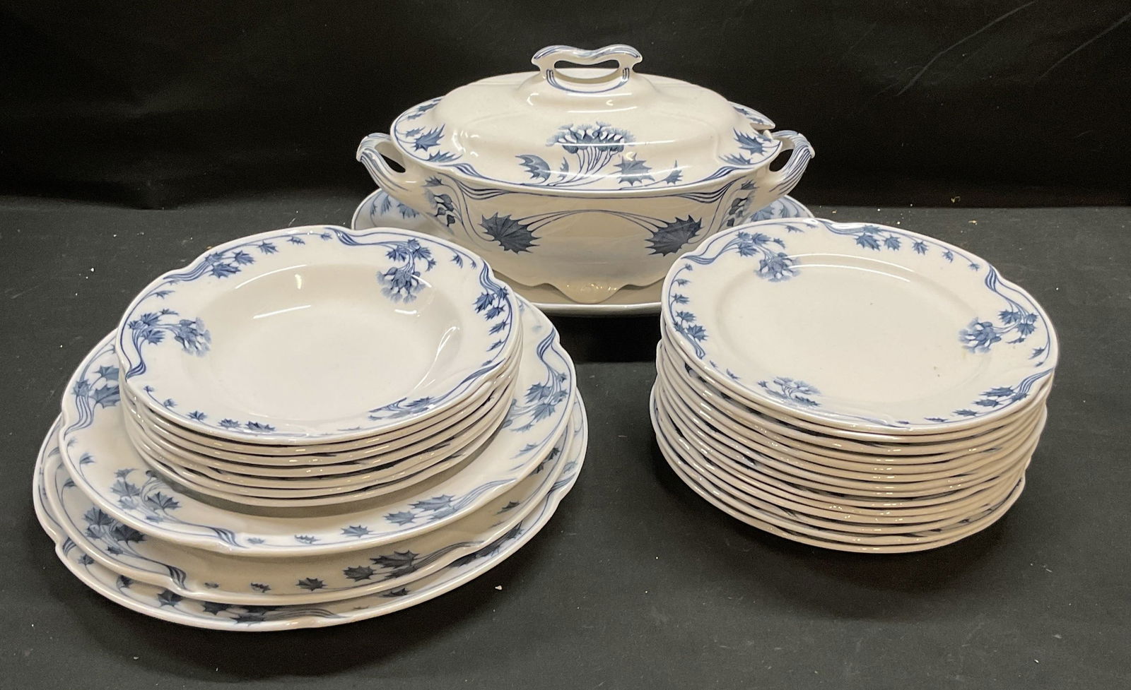25 Antq VILLEROY & BOCH Milla Porcelain Tableware (1 of 11)