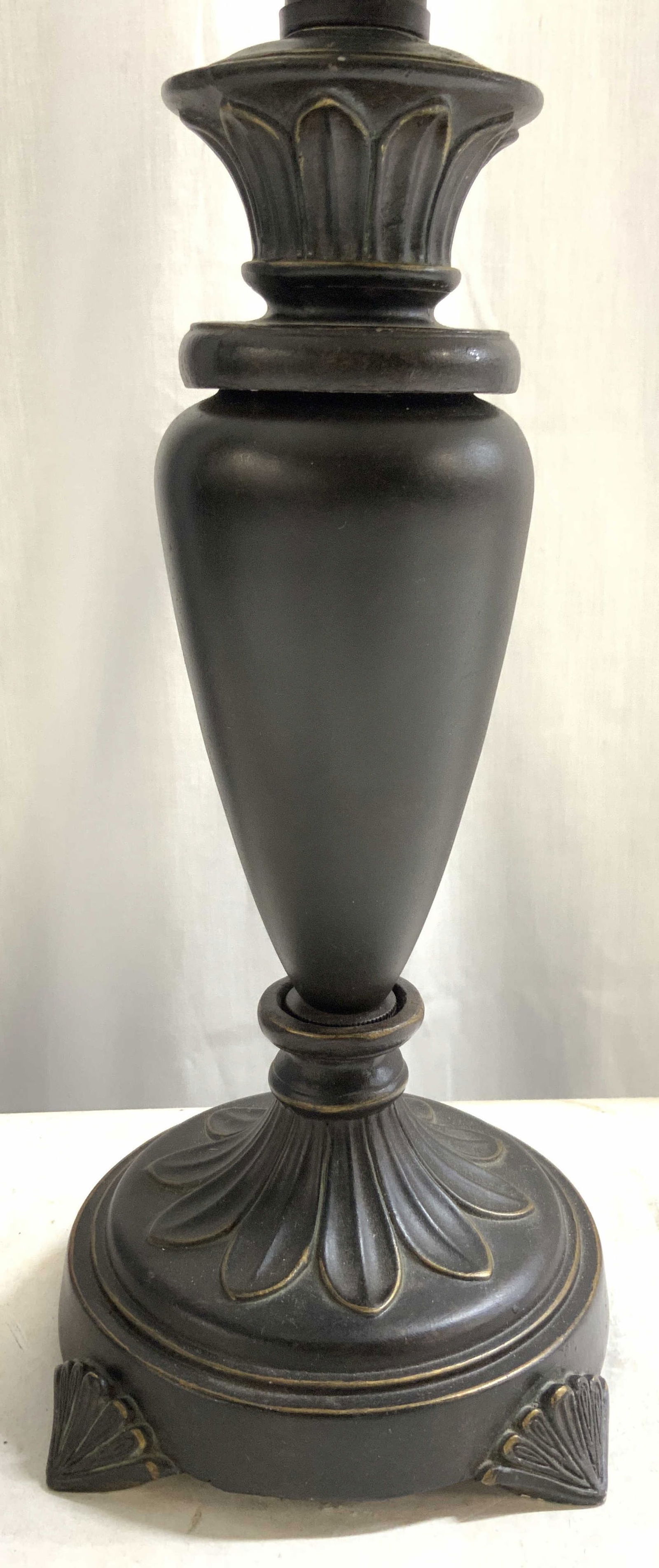 Vintage Gilt Metal Table Lamp W Shade (1 of 7)