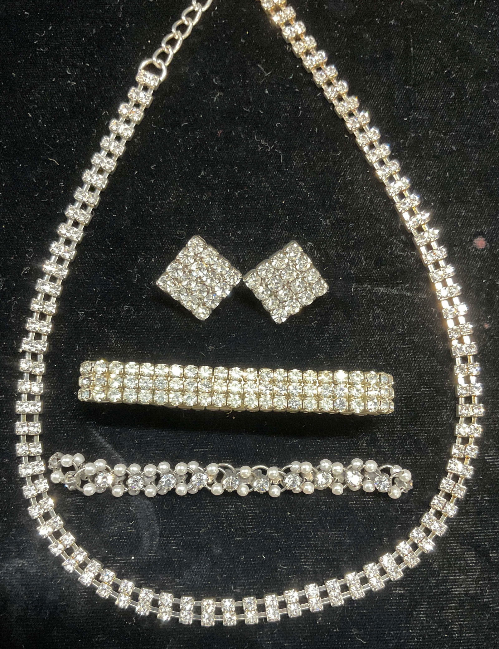 Lot 4 Crystal Faux Pearl Bracelets, Necklace + (1 of 7)