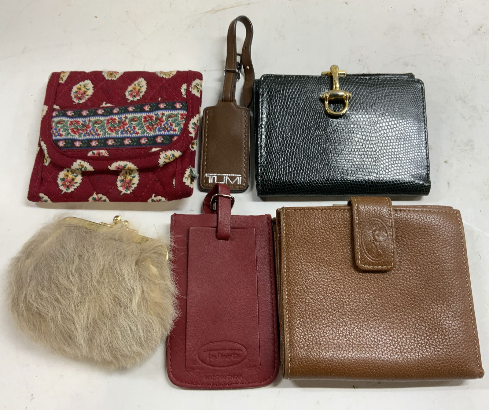 Lot 6 Wallet & Tags TUMI & More (1 of 13)