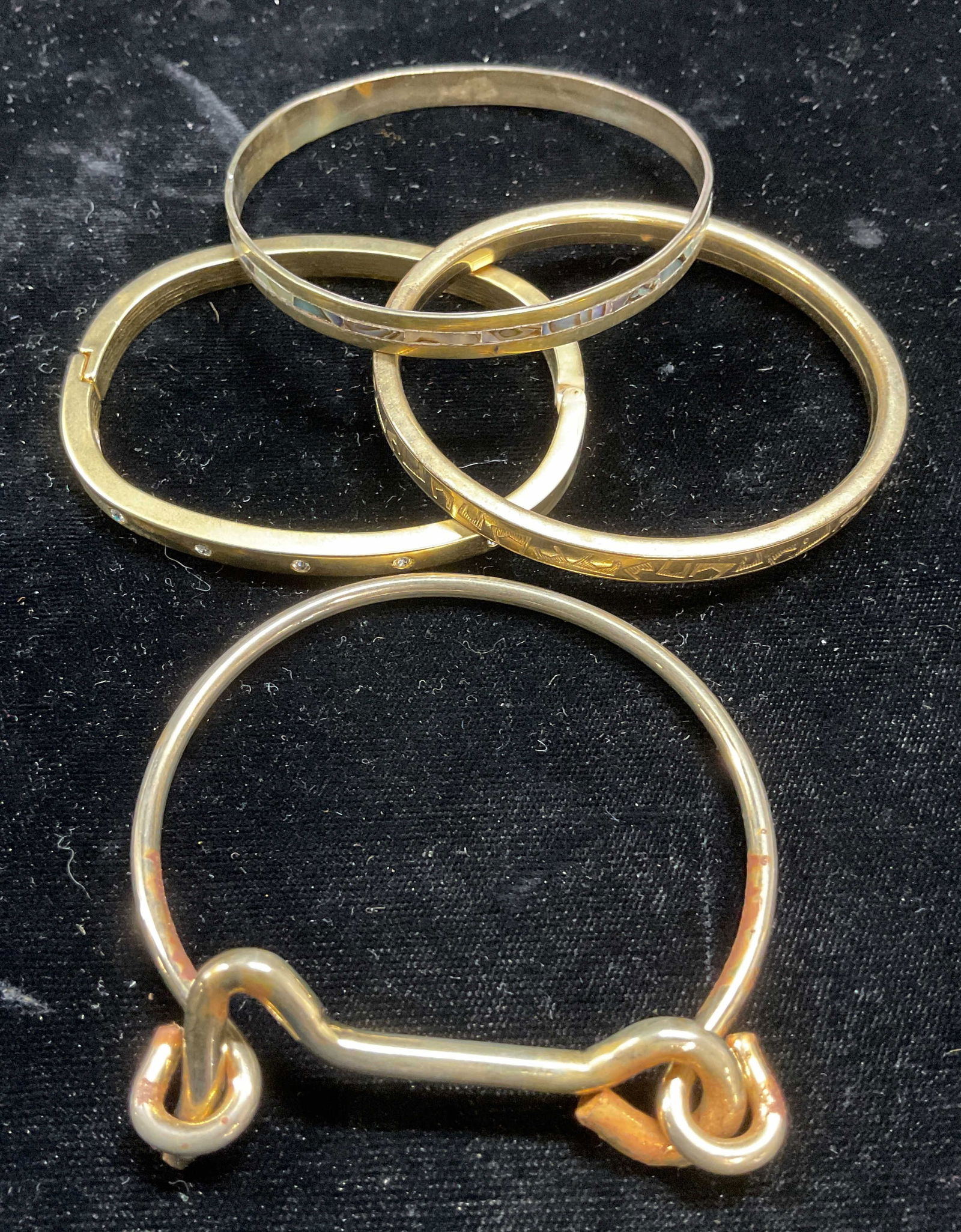 Lot 4 Gold Plated & Gold Tone Bangle Bracelets (1 of 7)