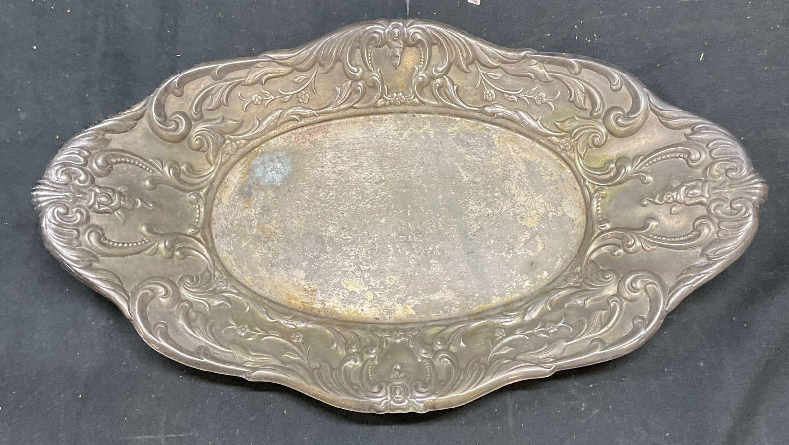 Vintage Taunton Silver Plated Oval Platter (1 of 6)