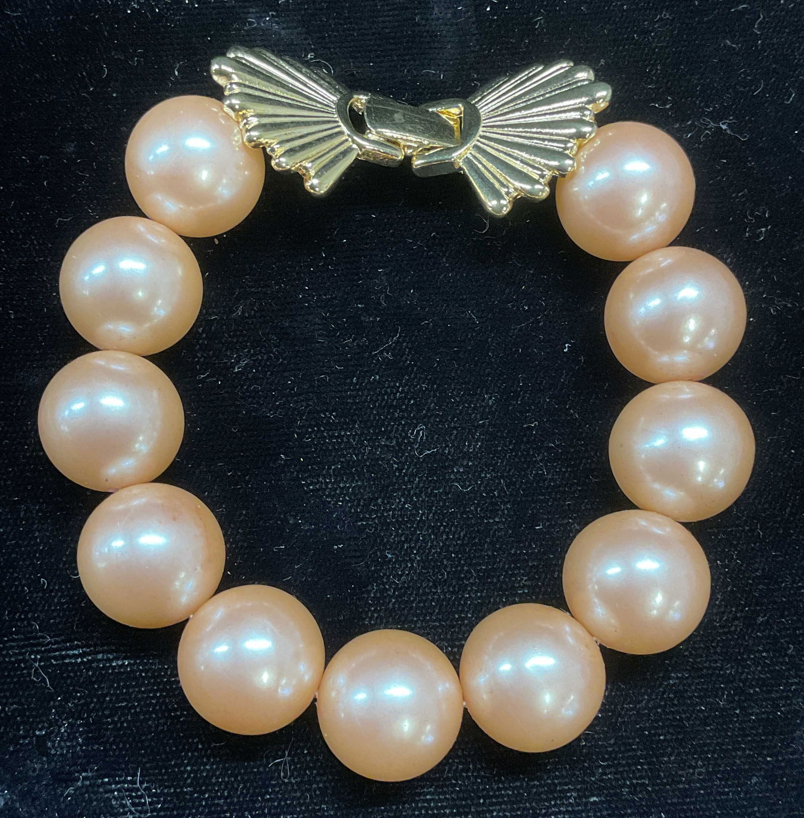 Vintage Richelieu Pink Faux Pearl Bracelet (1 of 6)