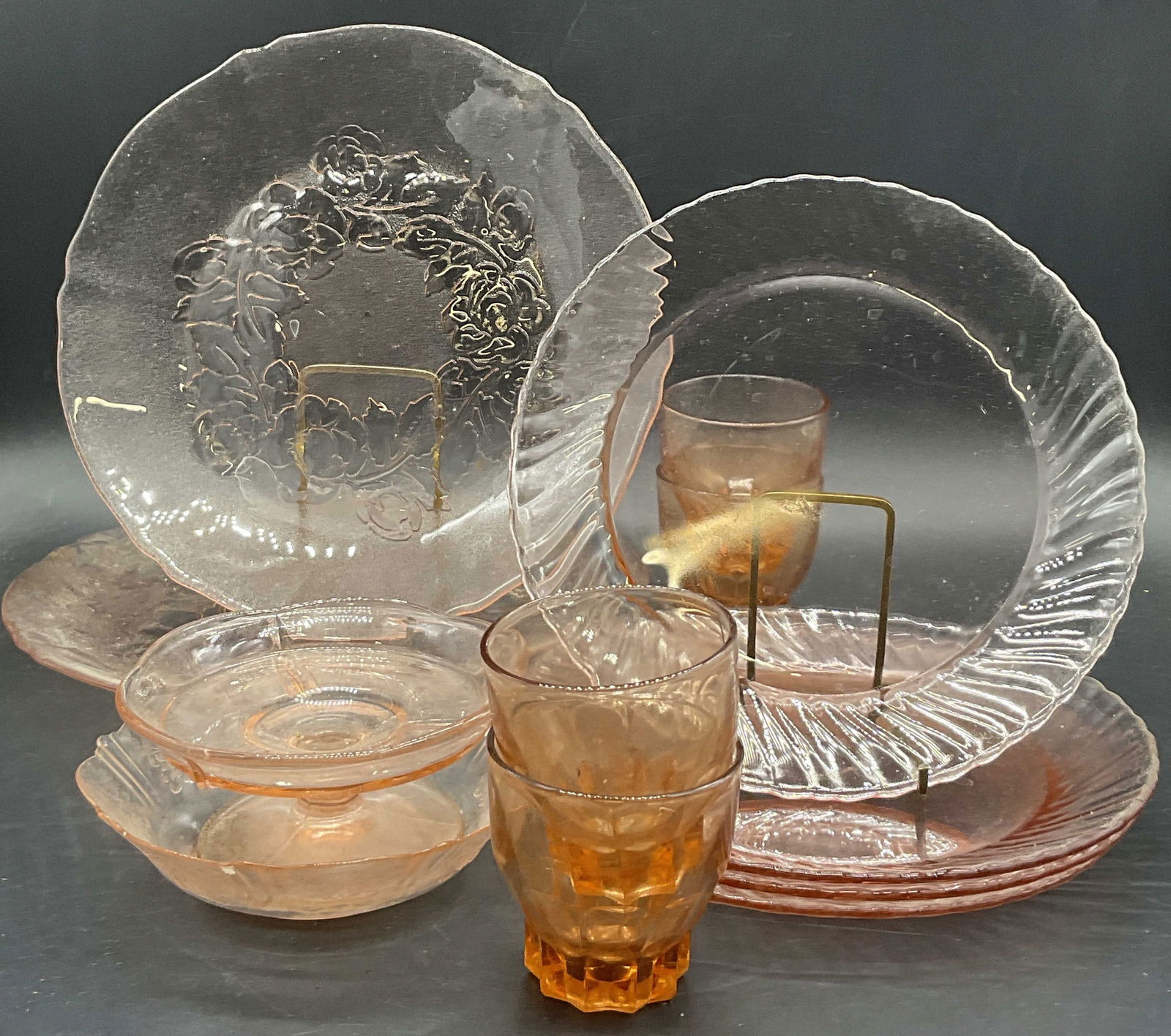 Lot 12 Pink Depression Glass Tableware, Plates + (1 of 8)