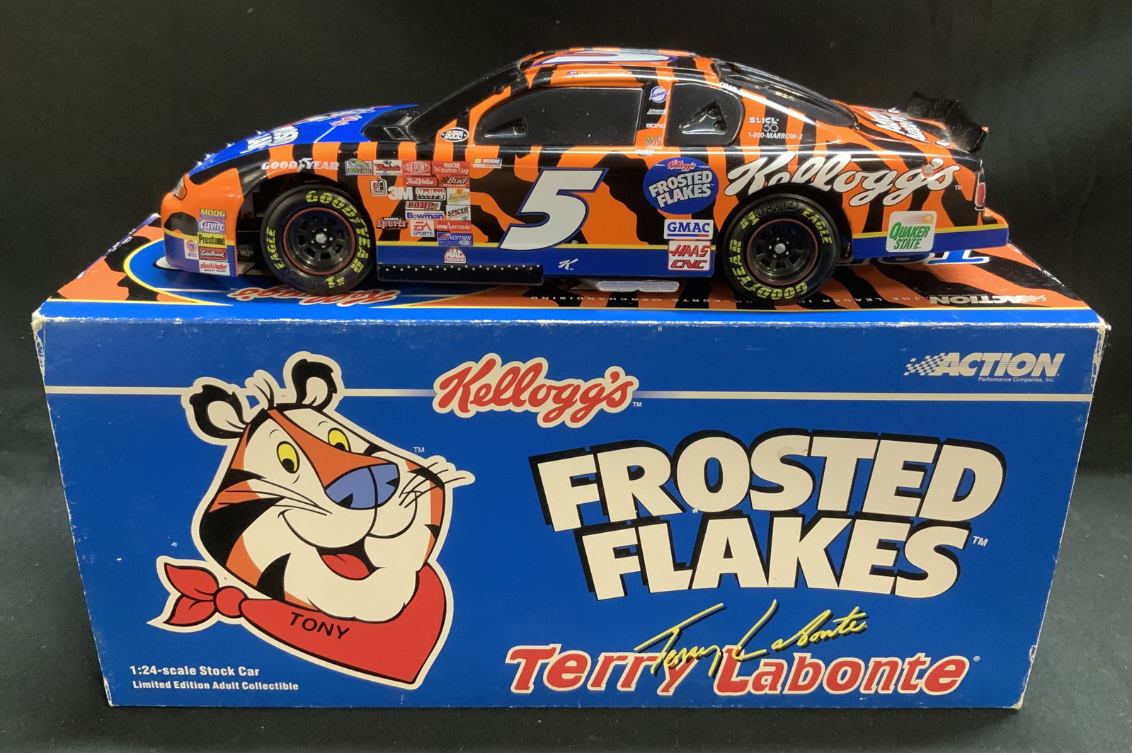 2000 NASCAR #5 Kelloggs 1:24 Die-Cast Metal Car: 1:24 scale die-cast model of the #5 Kelloggs Frosted Flakes Chevrolet Monte Carlo driven by NASCAR driver Terry Labonte. The car was raced in the year 2000. Car features sponsor logos, such as KELLOGG