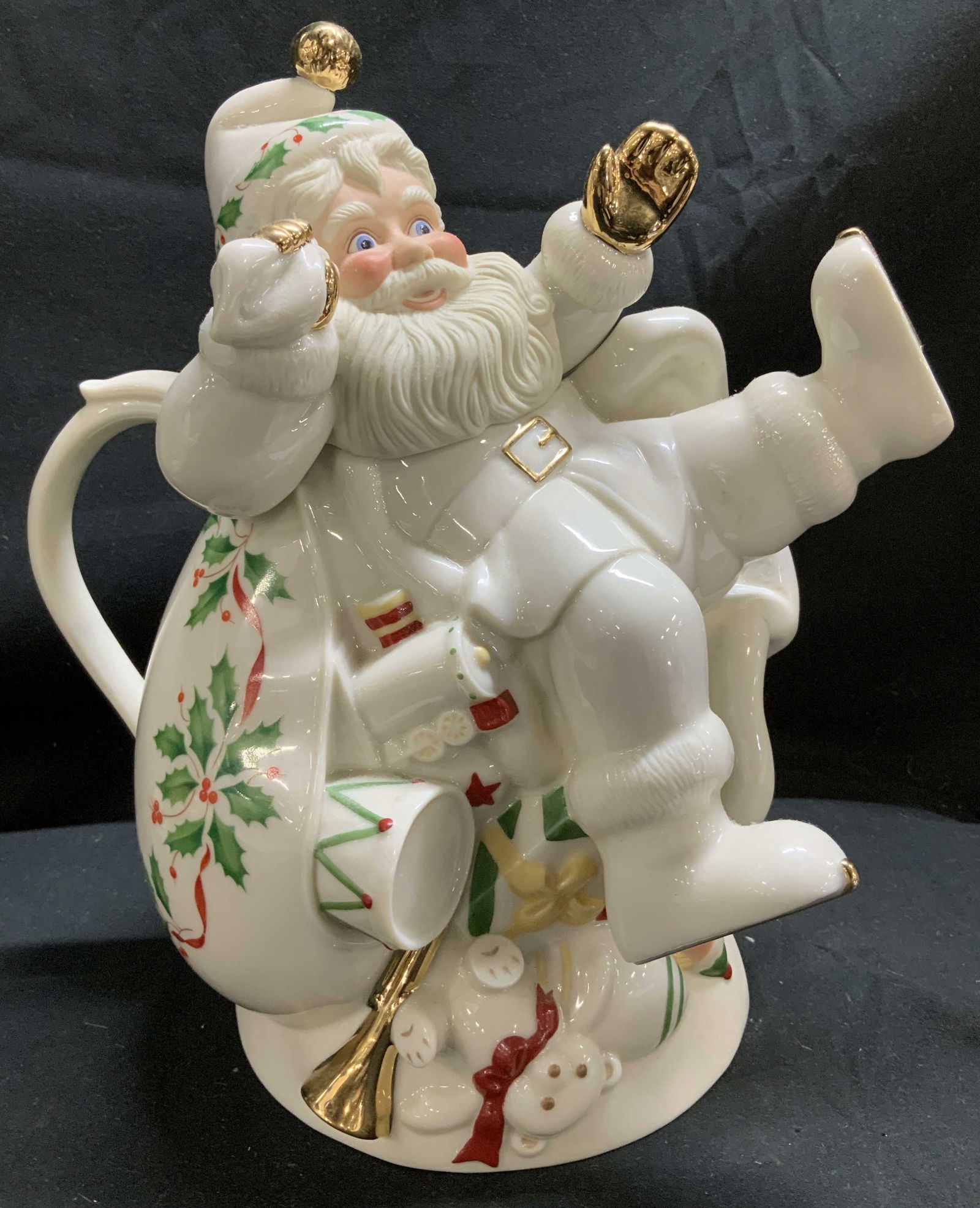 Holiday Santa Collection By Lenox Porcelain Teapot (1 of 7)