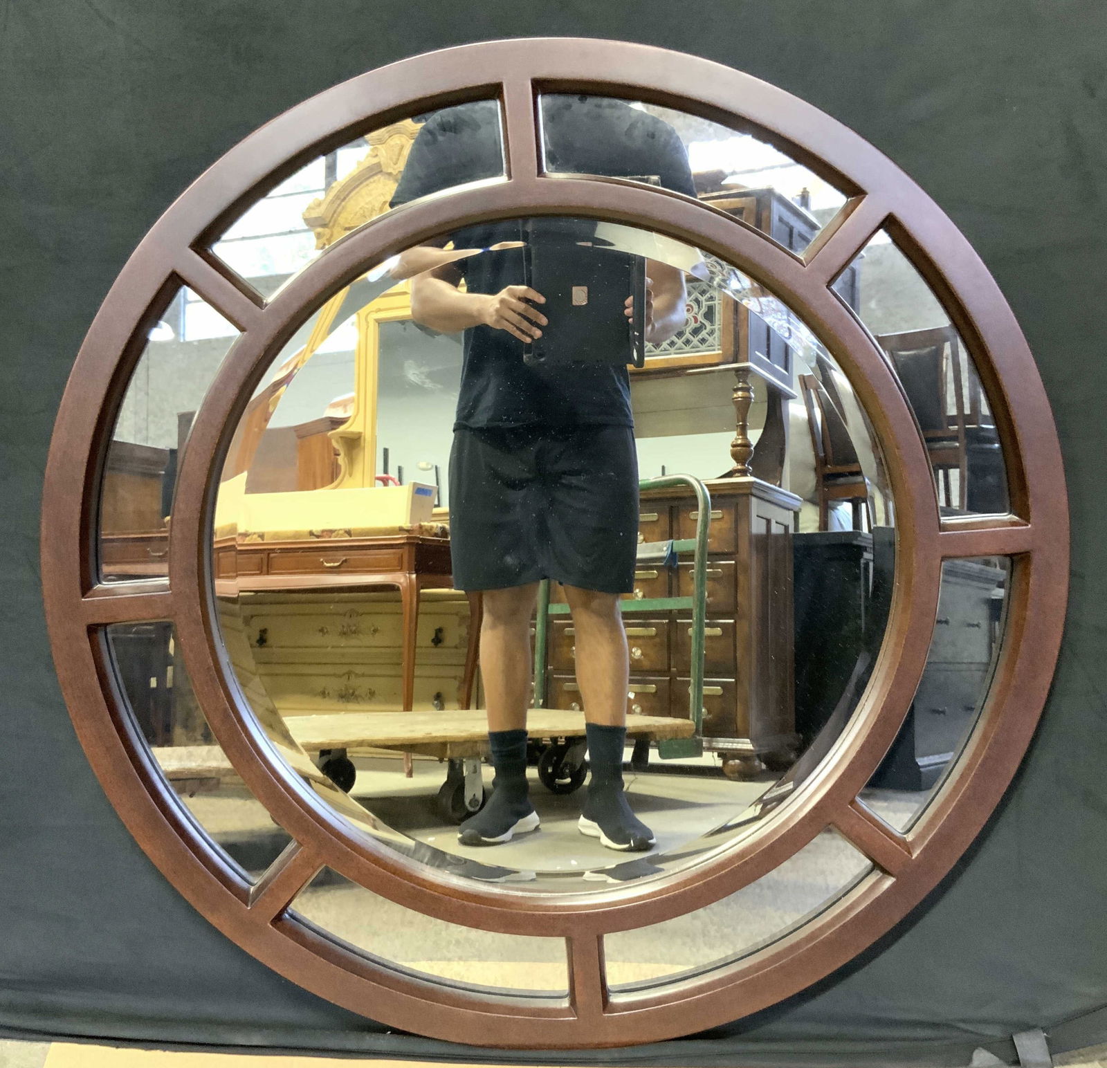BASSETT MIRROR CO Circular Wood Frame Mirror (1 of 7)