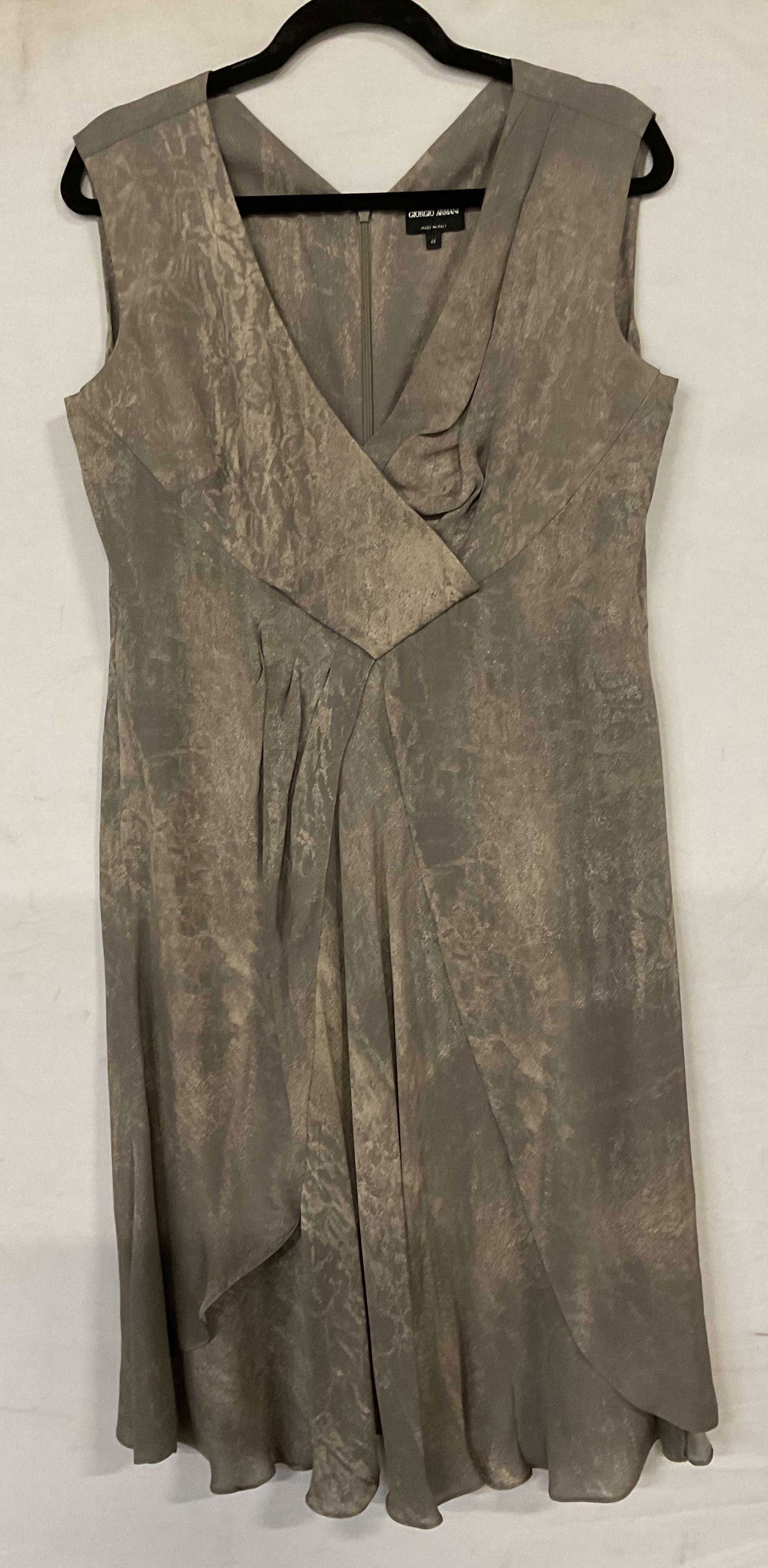 Giorgio Armani Grey Silk Sleeveless Dress Italy (1 of 6)