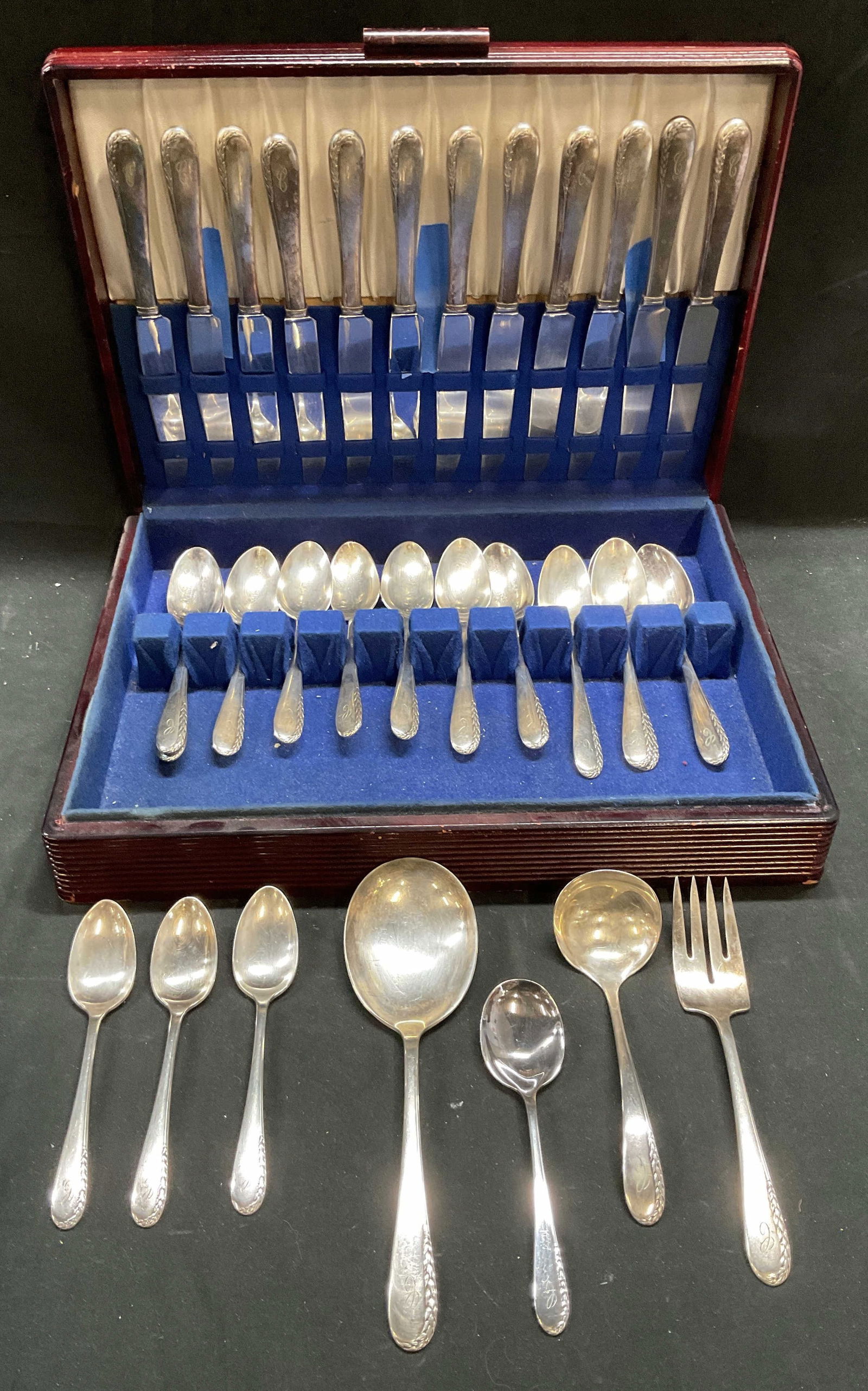 Set 31 Wallace Silver Plated Flatware (1 of 7)
