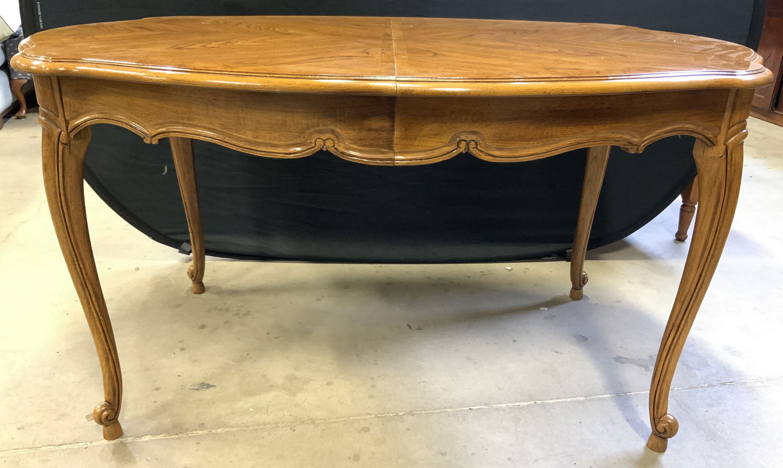 Thomasville Camille Col Cntry Frnch Walnut Dng Tbl (1 of 8)