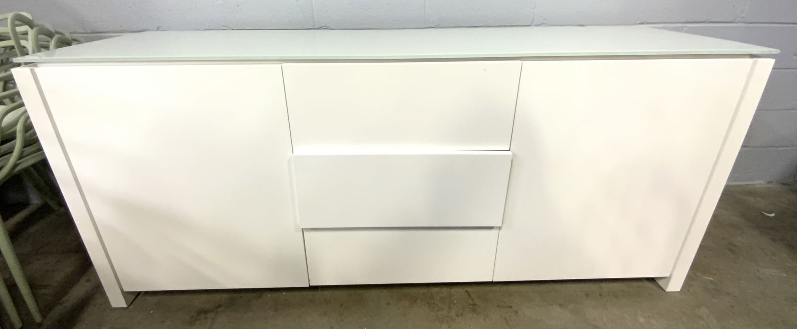 CALLIGARIS Glass Top White Wood Sideboard / Buffet (1 of 10)