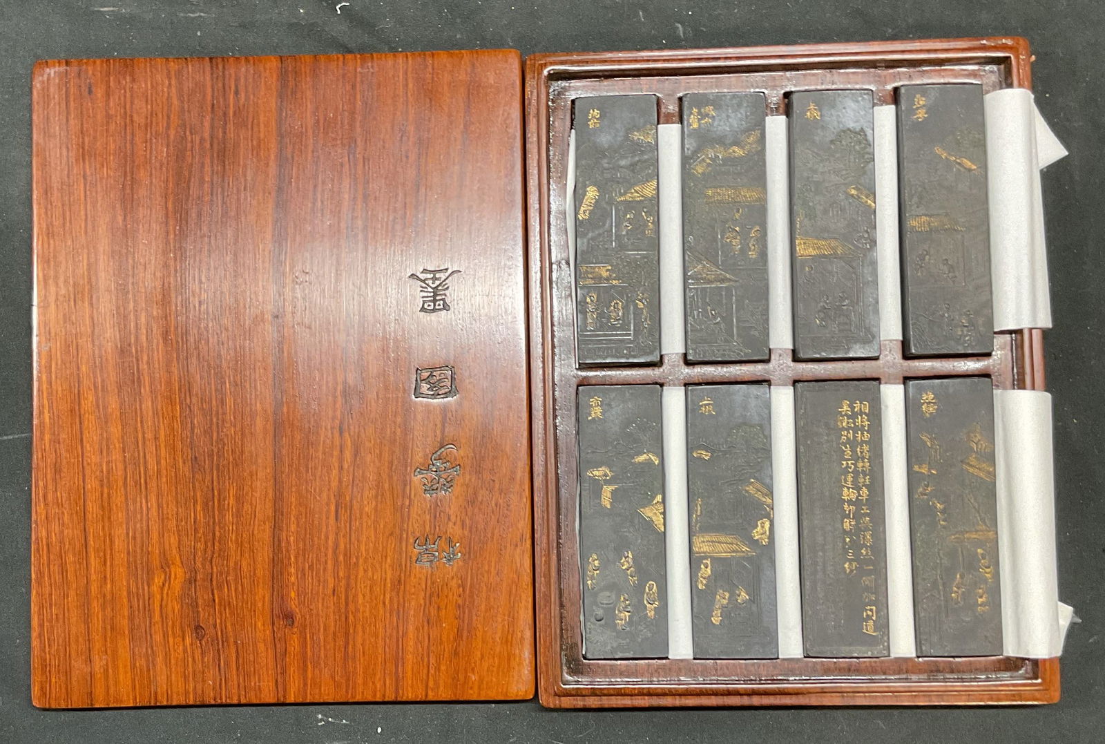 Set 8 Chinese Ink Sticks with Wood Case (1 of 8)