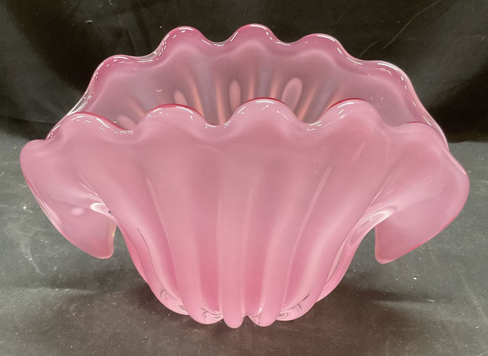 Hand Blown Pink Art Glass Clamshell Bowl Vase (1 of 6)