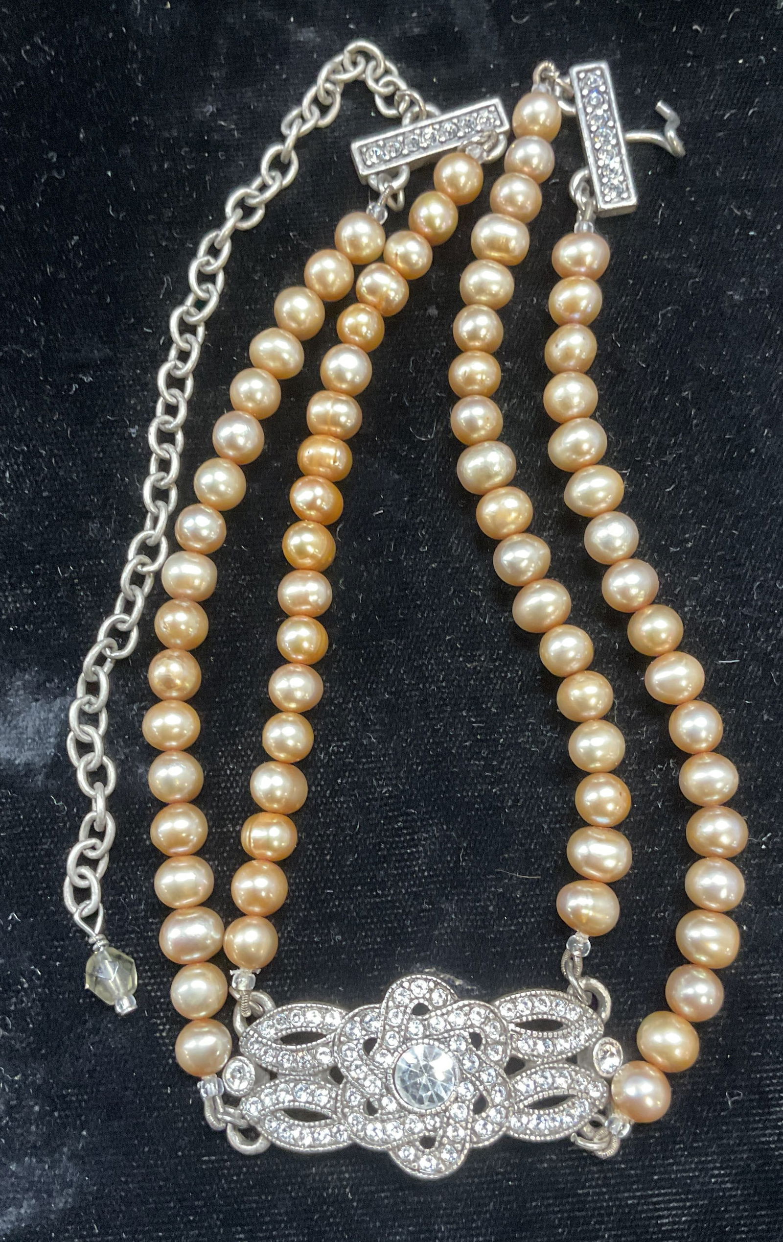 Haley Hill Silver Tone Pearl Crystal Necklace (1 of 8)