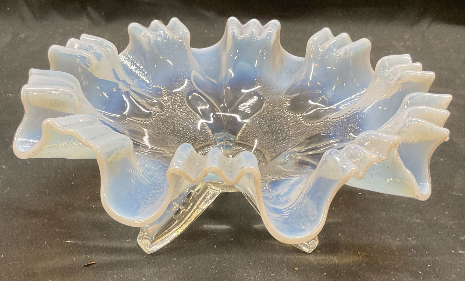 Antique Daisy & Plume Opalescent Glass Bowl (1 of 6)