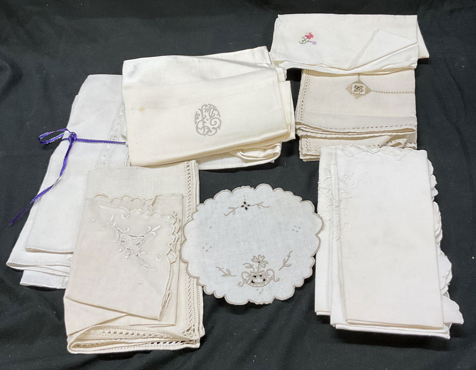 Group lot 15 pieces assorted table linens (1 of 5)