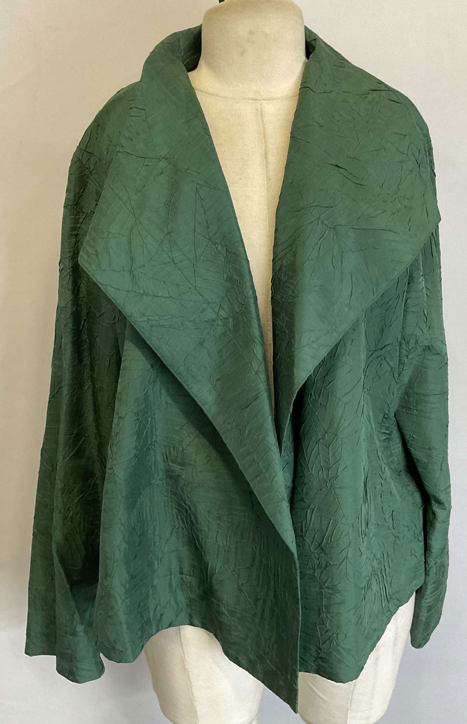 Eileen Fisher Green Silk Crinkle Jacket (1 of 7)