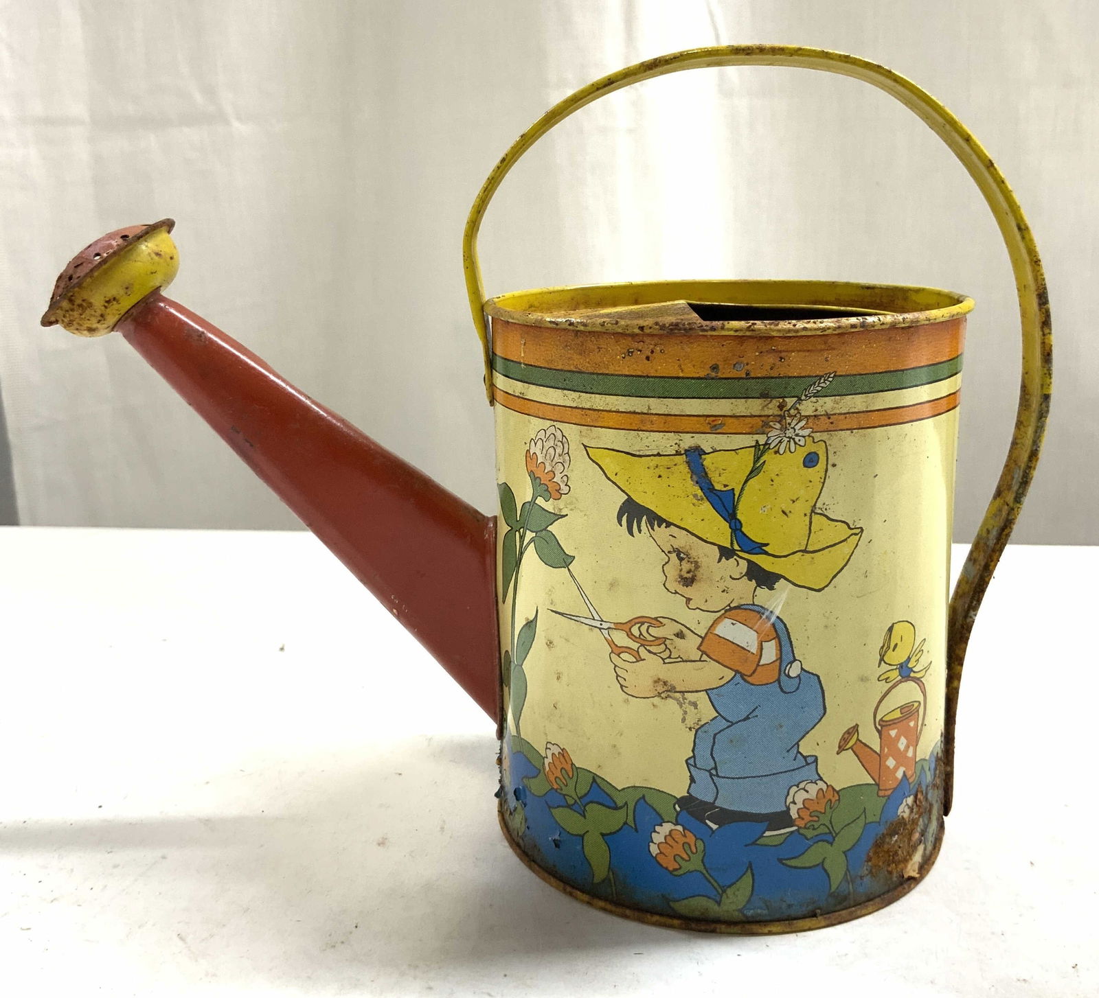 OHIO ART Vtg Lithographed Watering Can Toy (1 of 7)
