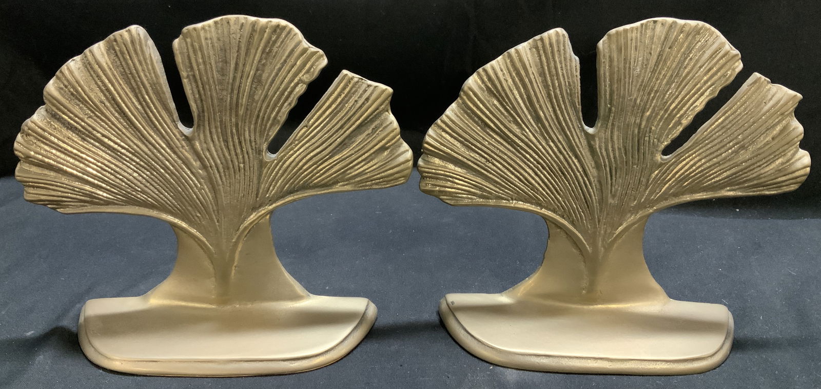 Pair Vntg Solid Brass Gingko Leaf Bookends (1 of 7)