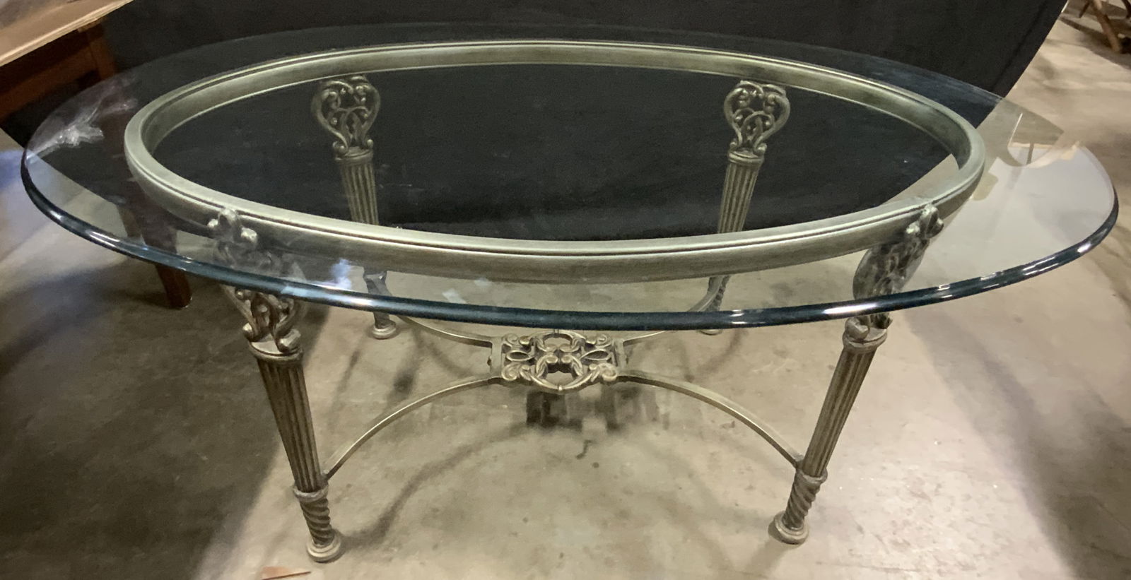 Metal Coffee Table W Oval Glass Top (1 of 8)
