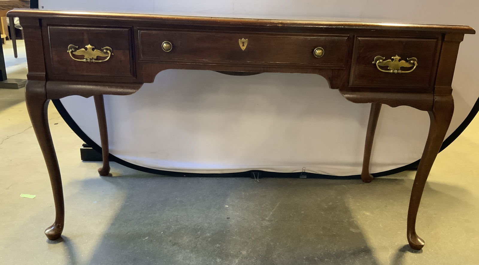 MERSMAN Vtg Queen Anne Wooden Writing Desk (1 of 13)