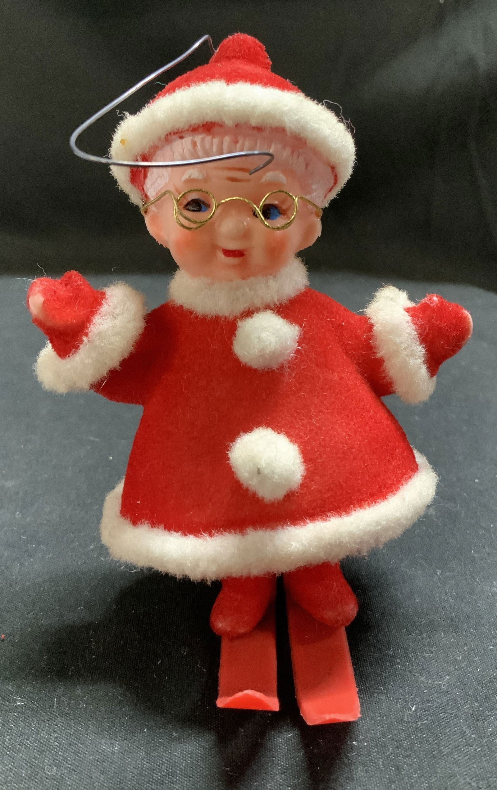 Vntg Mrs. Claus Flocked Christmas Tree Ornament (1 of 6)