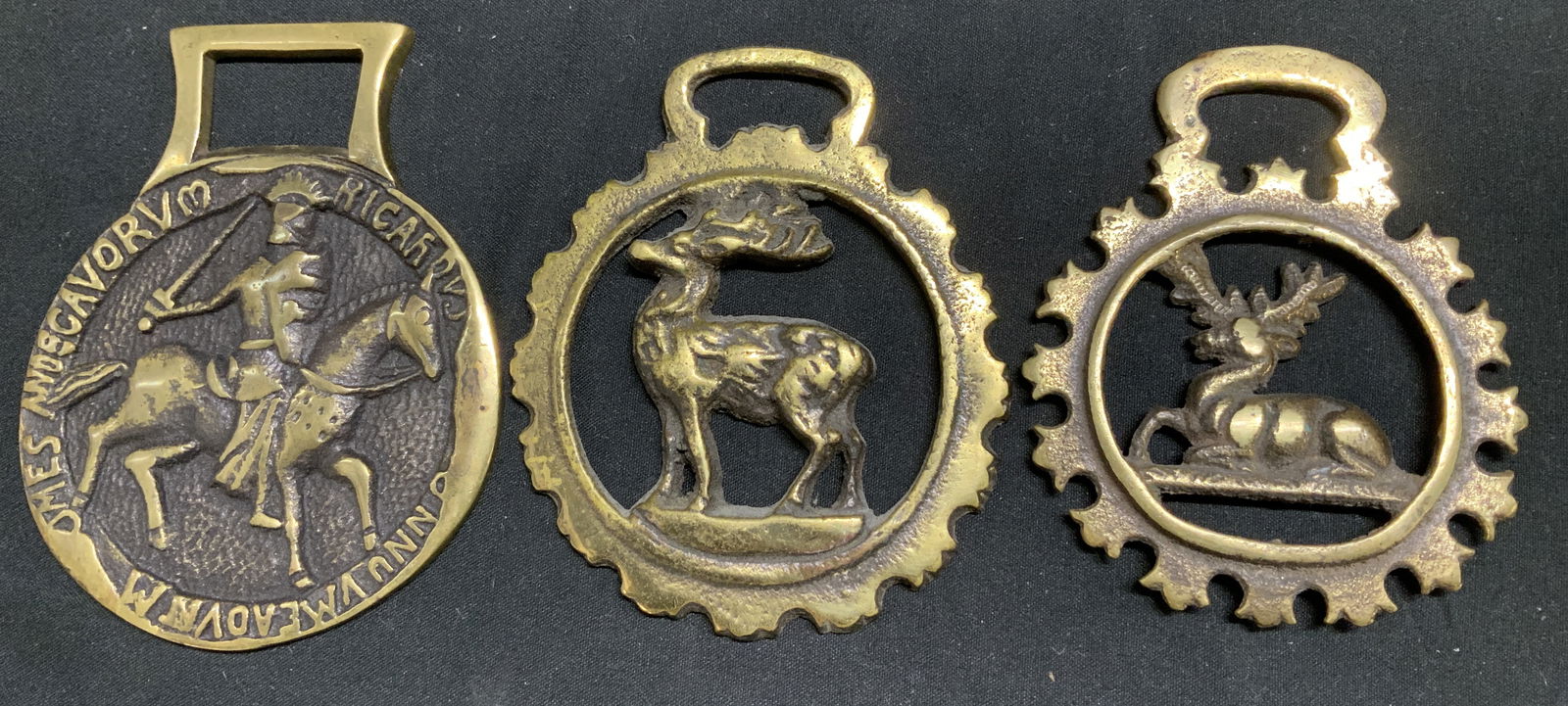 Lot 3 Vntg Stag & Richard I Horse Brass Medallions (1 of 7)